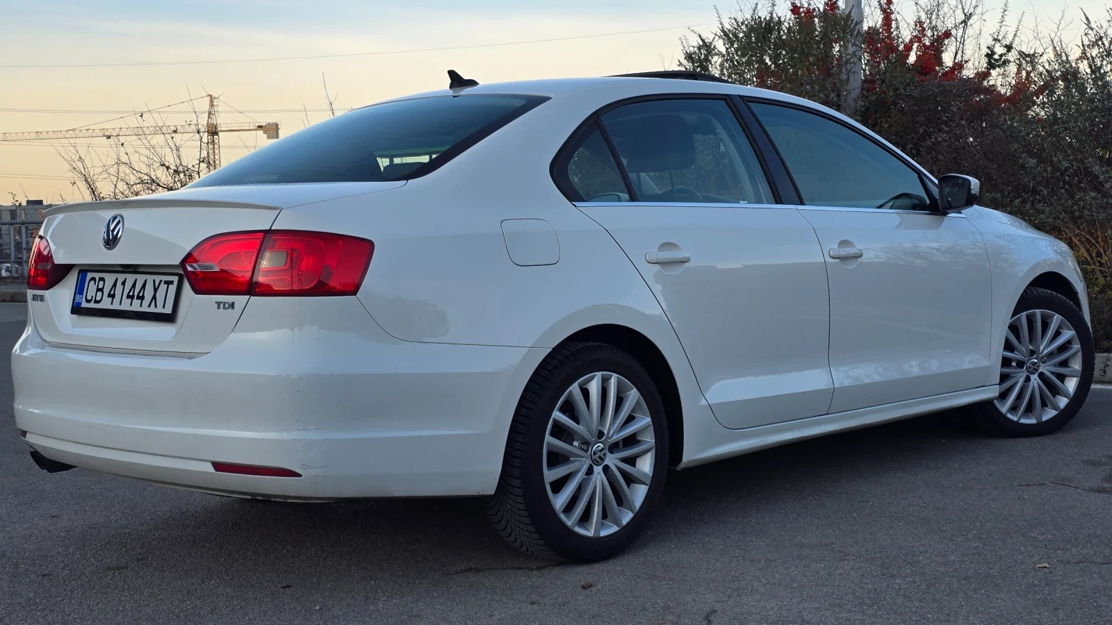 VW Jetta   /93500/  1  | Mobile.bg   7