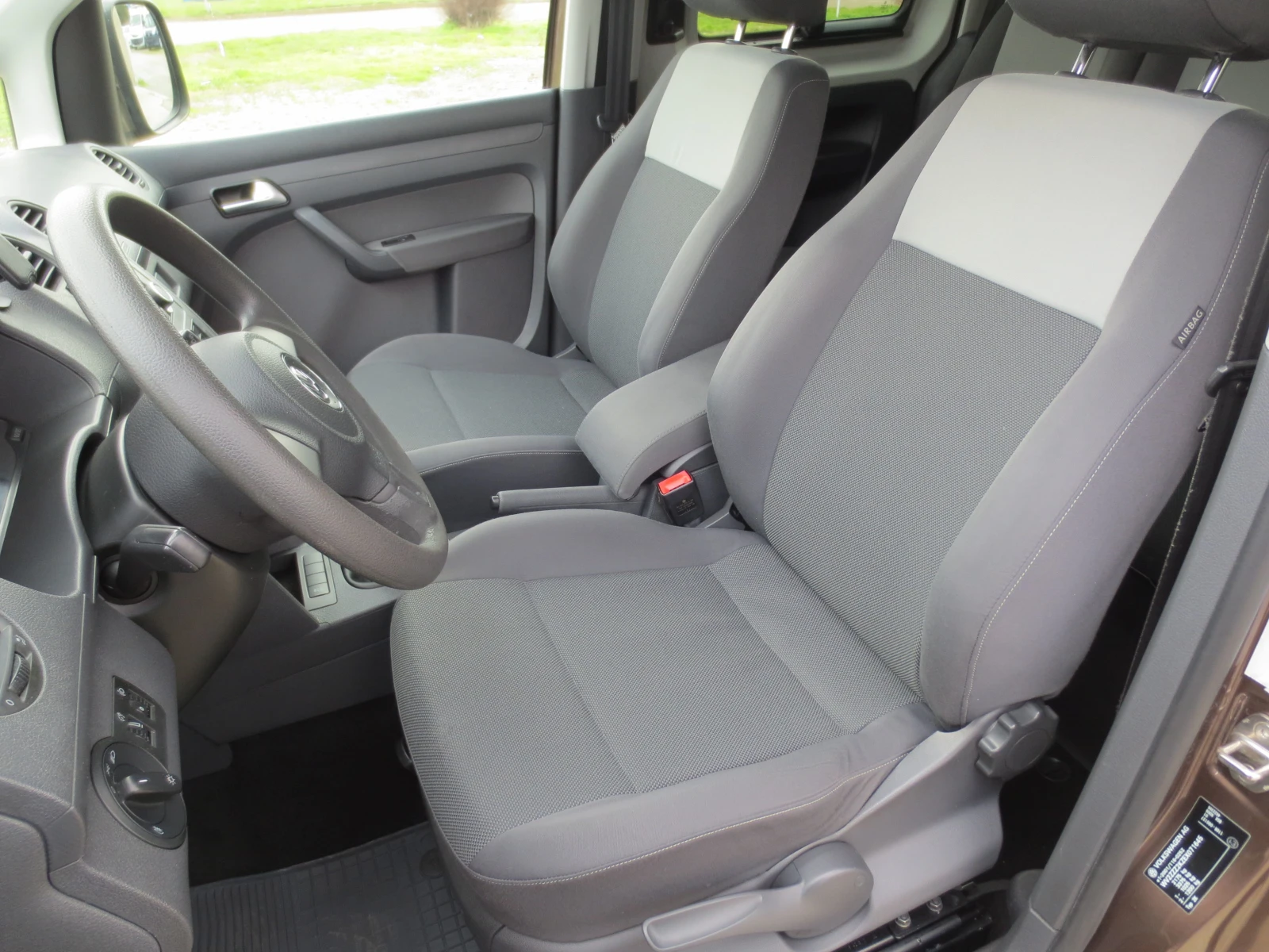 VW Caddy 2.0 i METAH - изображение 10