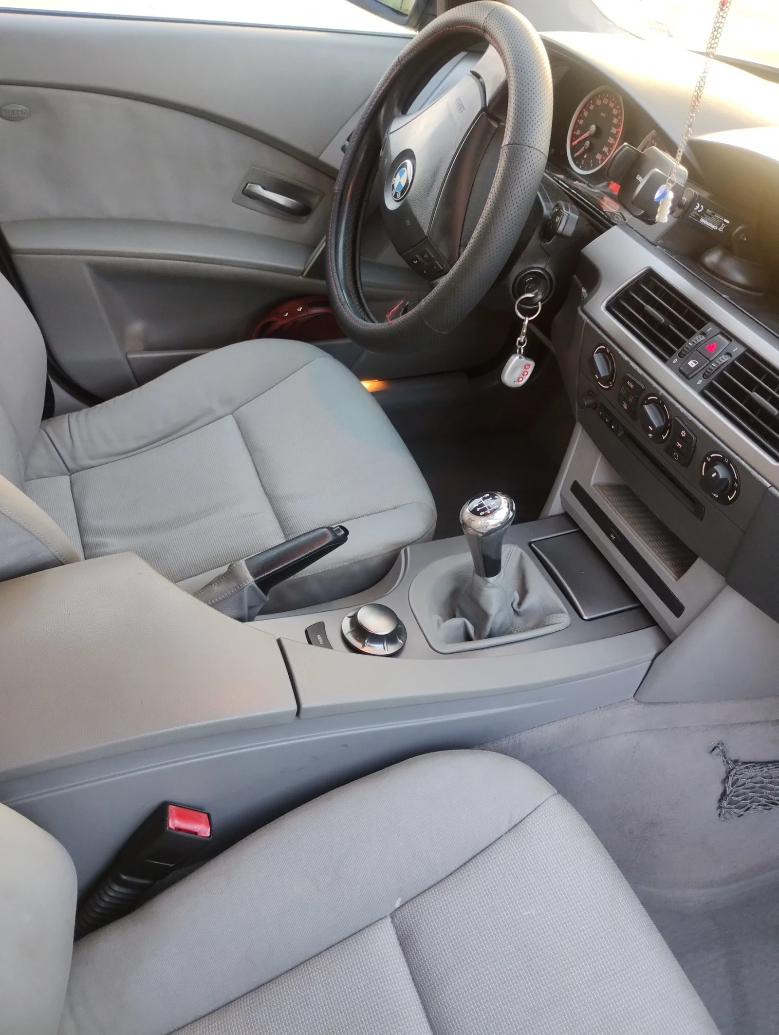 BMW 520, снимка 10 - Автомобили и джипове - 53609981