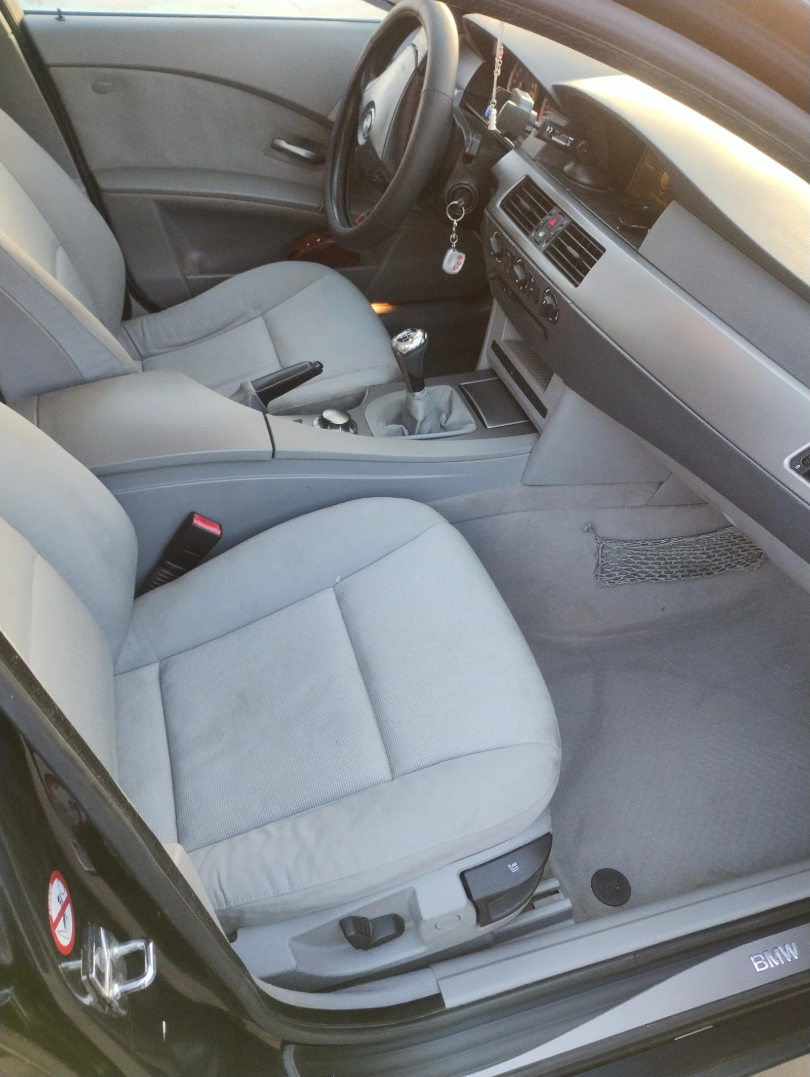 BMW 520, снимка 11 - Автомобили и джипове - 53609981