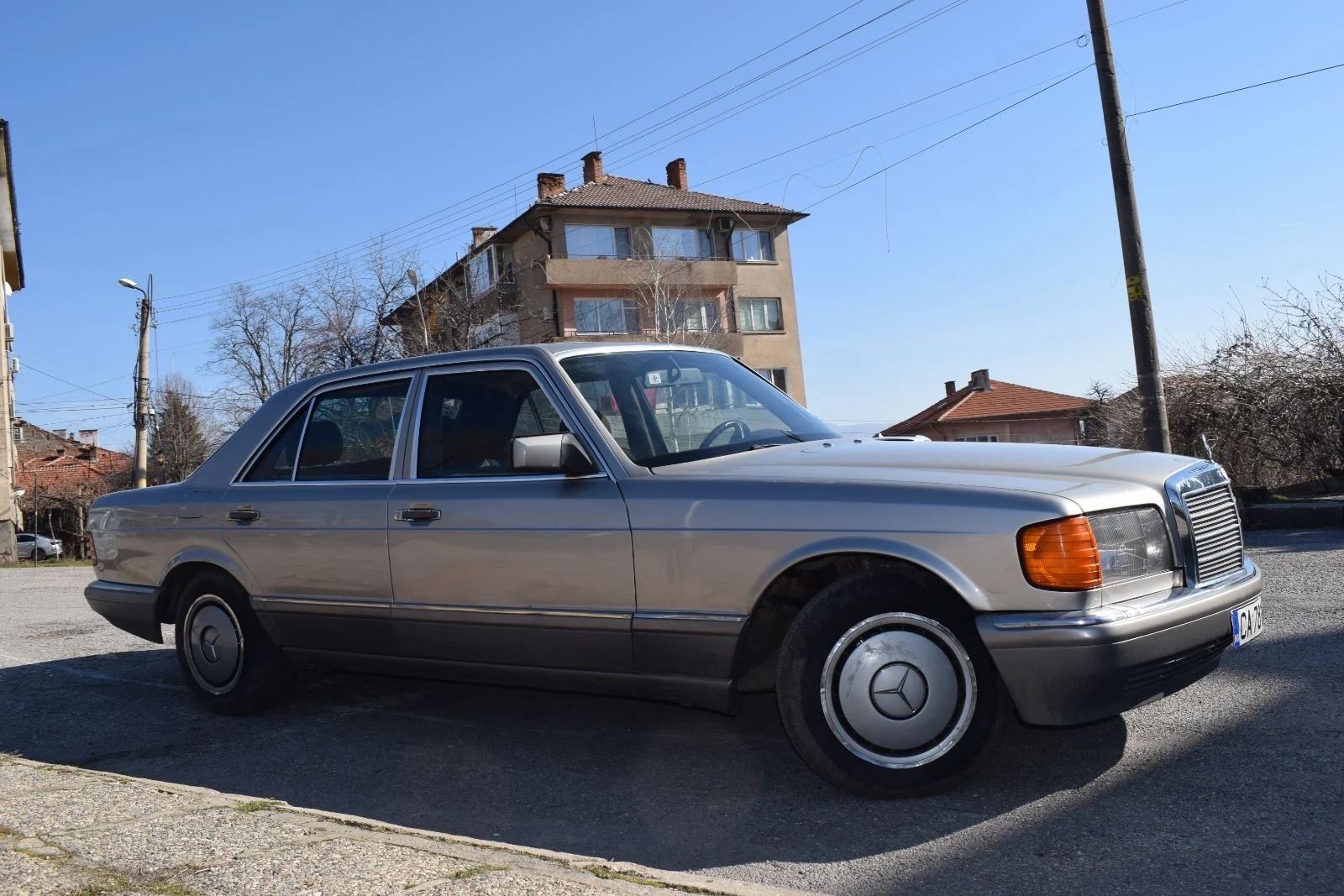 Mercedes-Benz 126-260