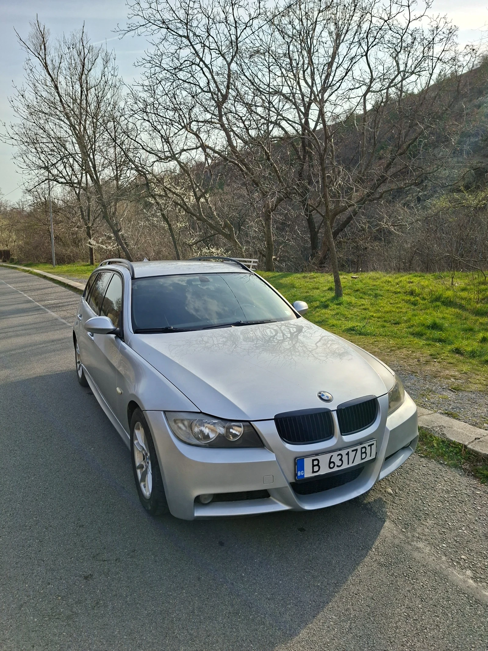 BMW 320 Комби, снимка 5 - Автомобили и джипове - 53928495