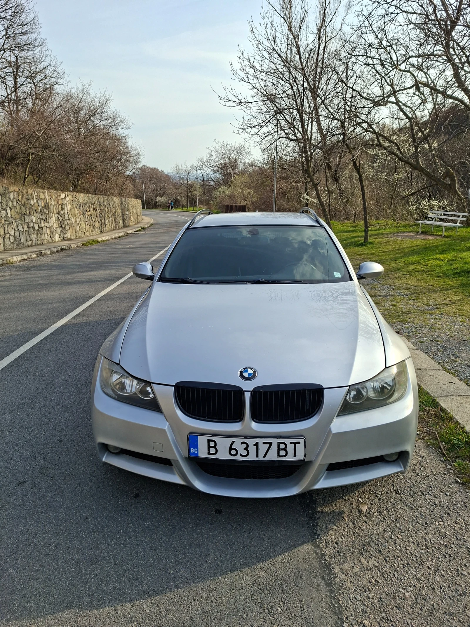 BMW 320 Комби, снимка 7 - Автомобили и джипове - 53928495