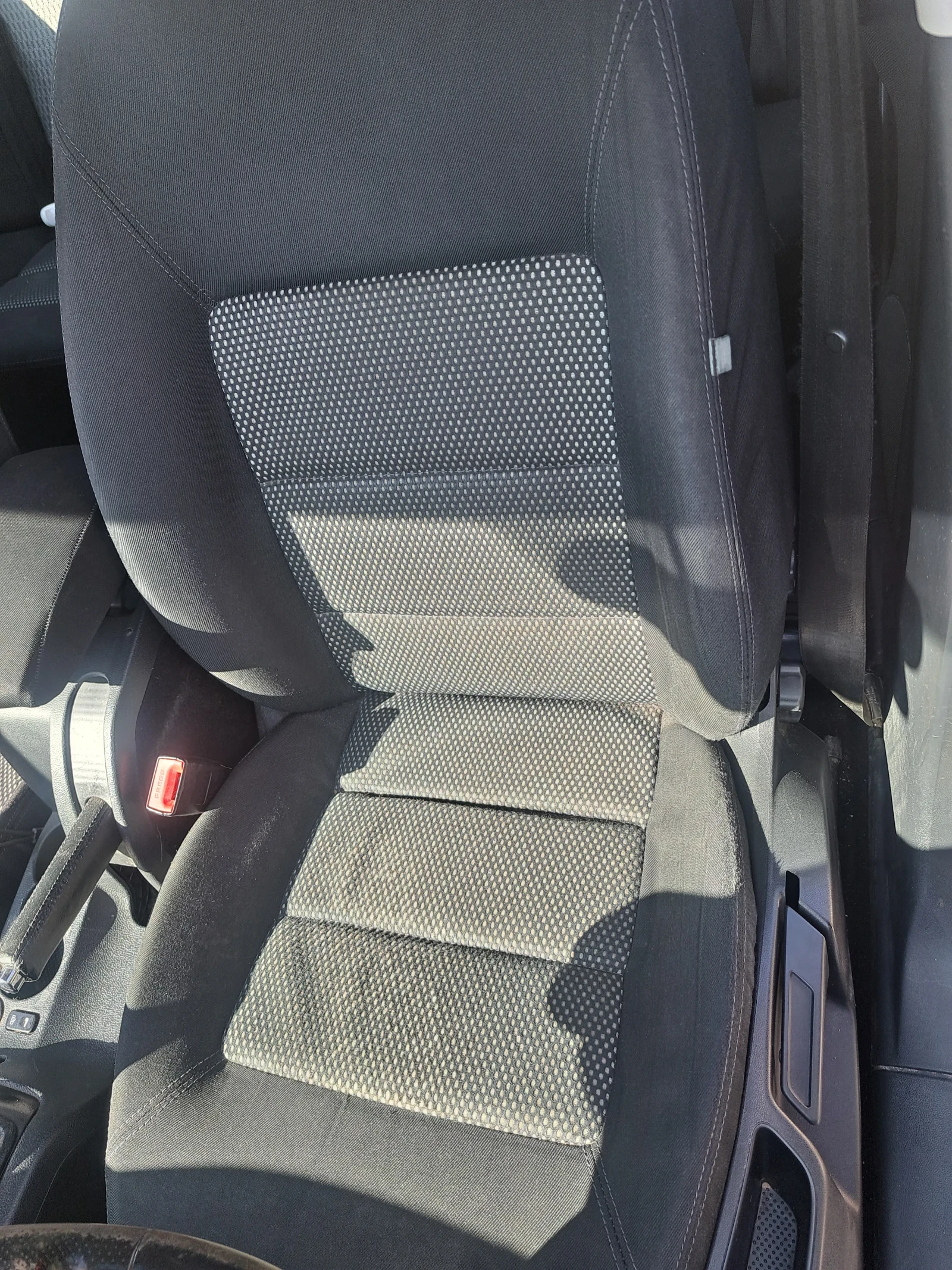 Skoda Fabia 2.0 Крос, снимка 10 - Автомобили и джипове - 54070410