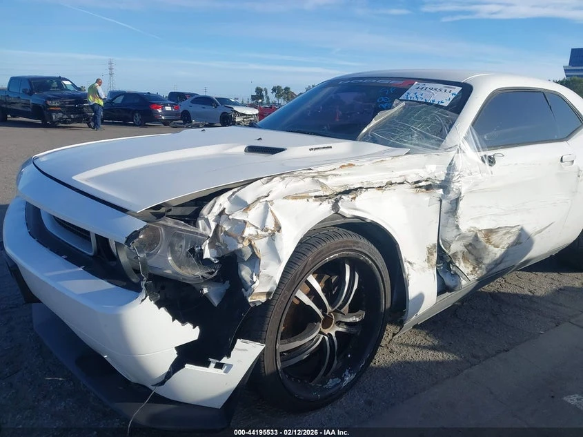 Dodge Challenger 5.7L V-8 VVT, 372HP Rear Wheel Drive | Mobile.bg � ����������� 6