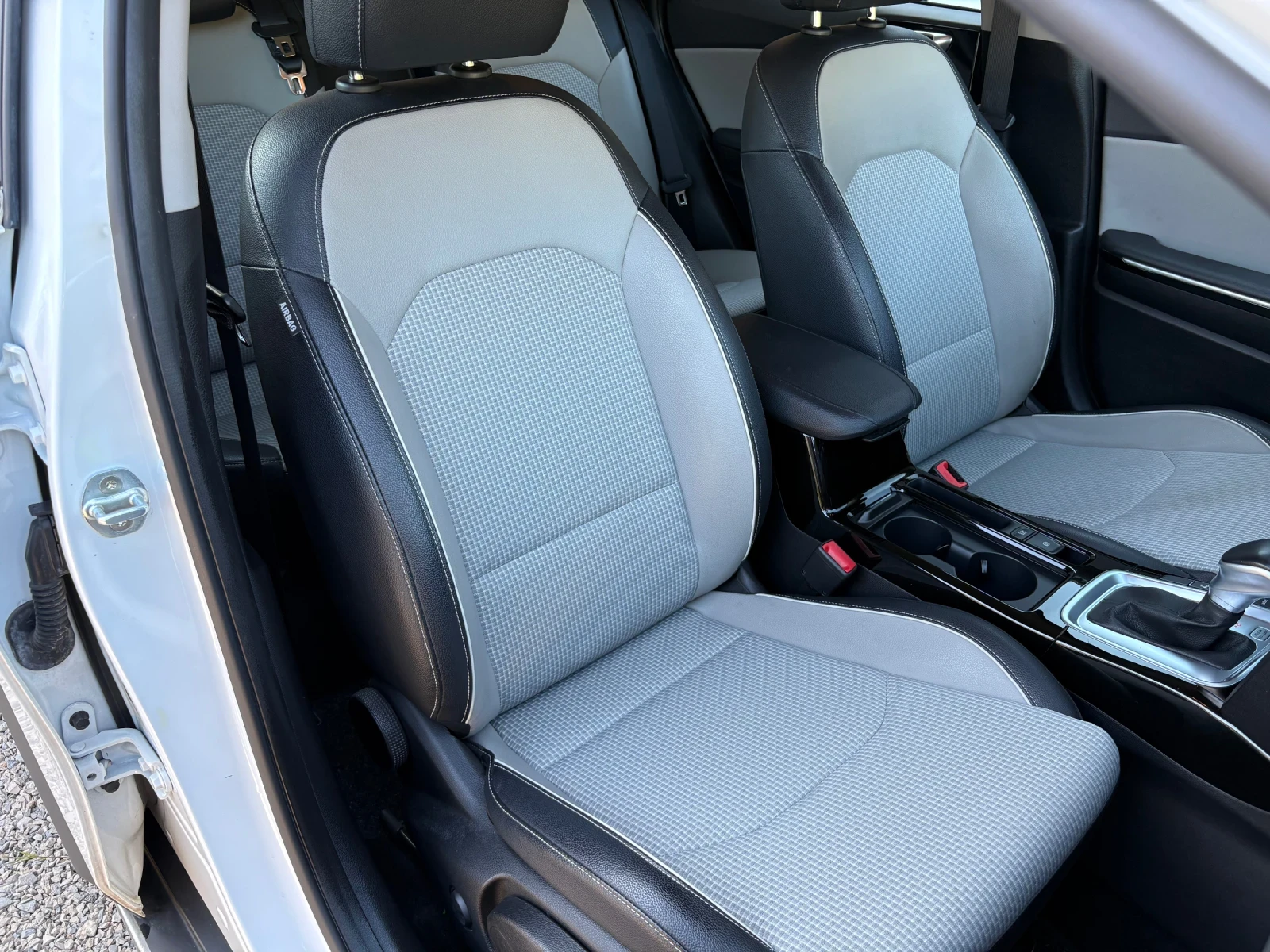 Kia XCeed 1.6CRDI AVTOMAT Led Assist, снимка 12 - Автомобили и джипове - 54345954