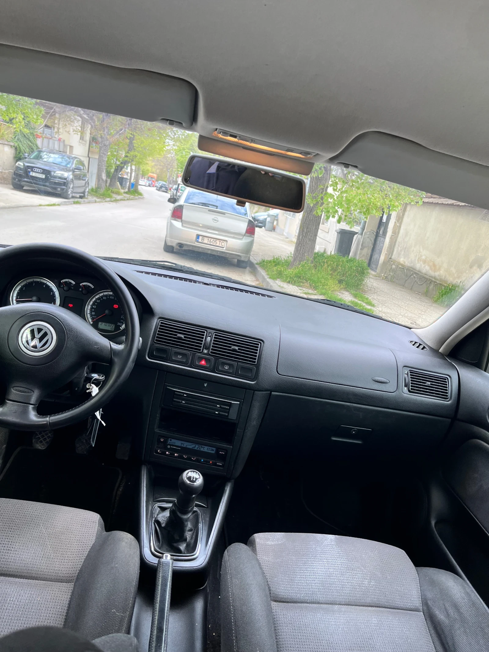 VW Golf 1.4, снимка 12 - Автомобили и джипове - 54388869