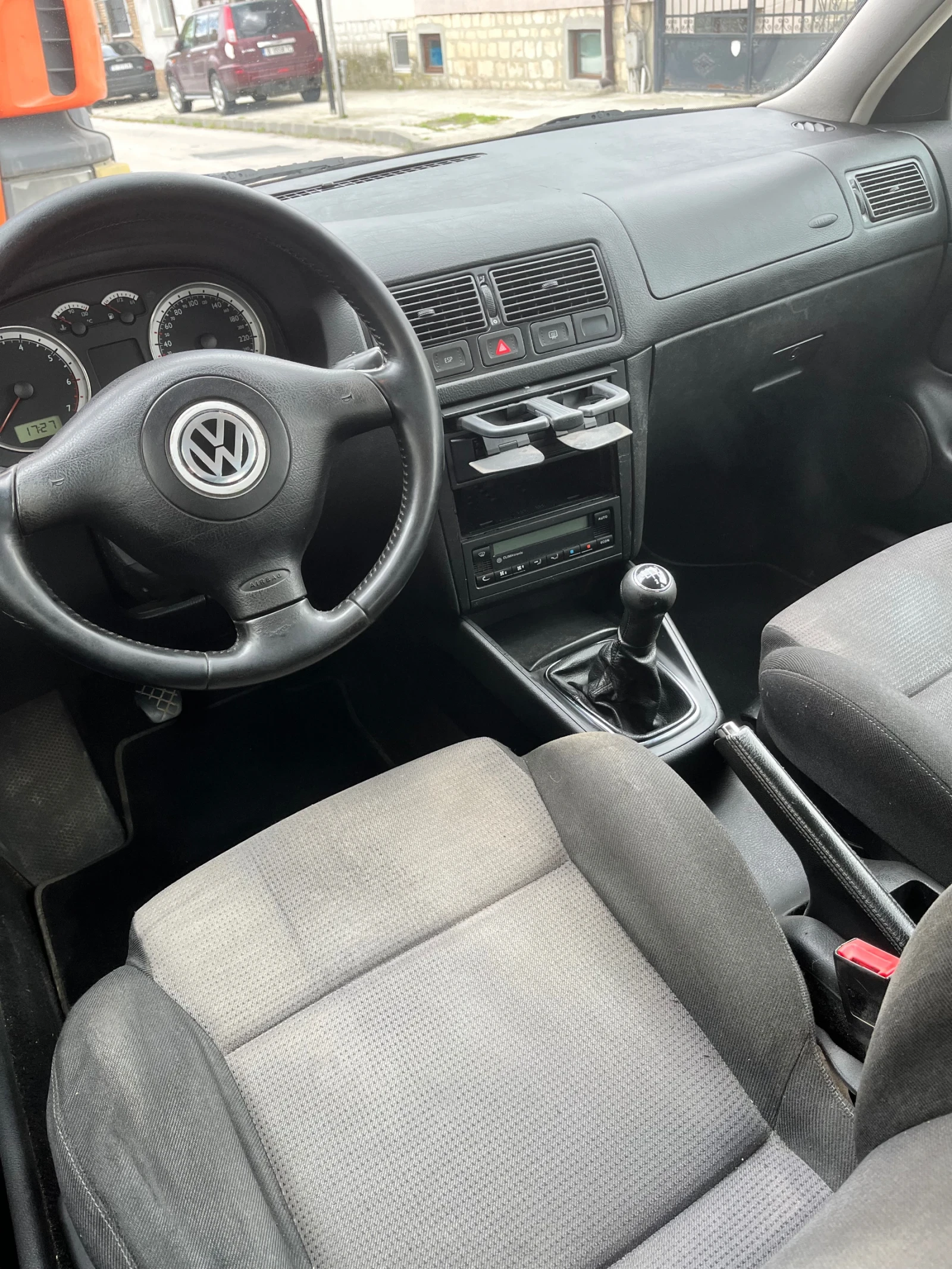 VW Golf 1.4, снимка 14 - Автомобили и джипове - 54388869