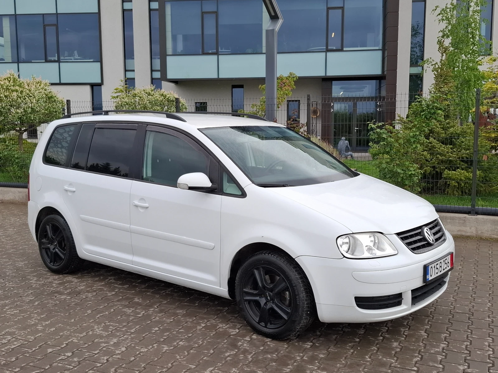 VW Touran 1.9TDI* (105кс)* 6-СКОРОСТИ* HOB BHOC* , снимка 12 - Автомобили и джипове - 54458635