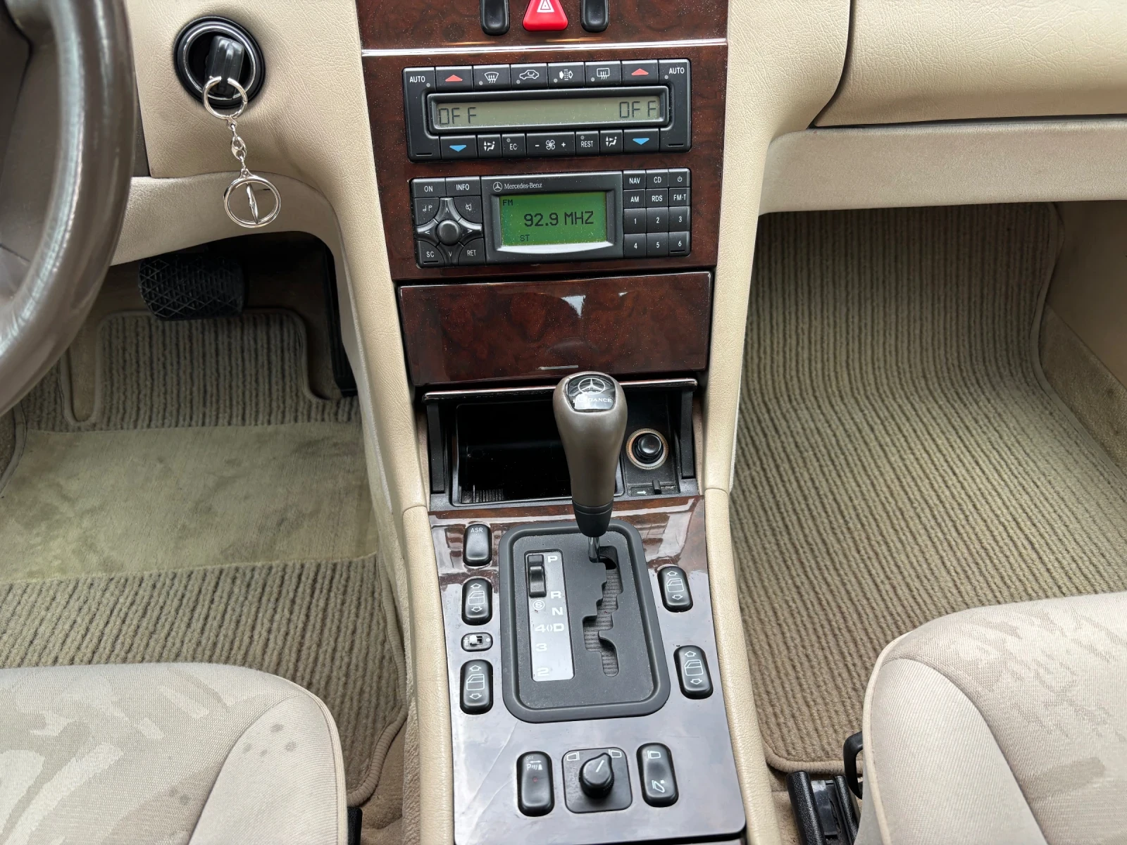 Mercedes-Benz E 280 W210 ELEGANCE, снимка 13 - Автомобили и джипове - 54799690
