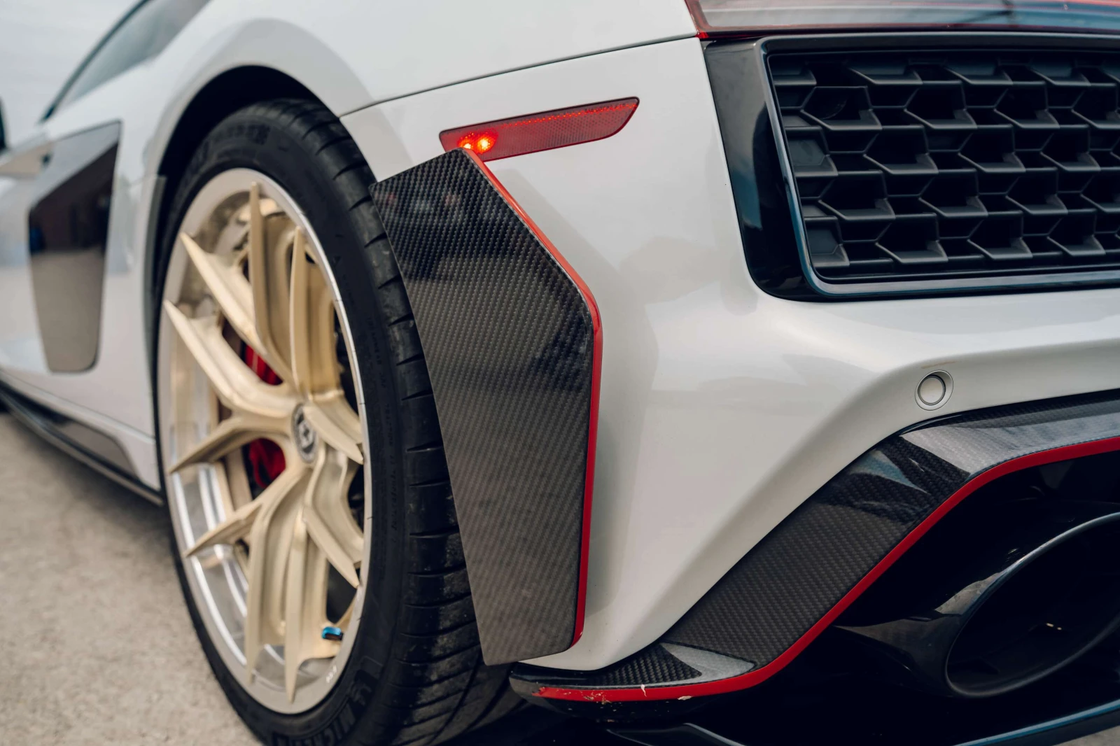 Audi Quattro V10 performance / КАРБОН / ЦЕНА ДО БГ , снимка 10 - Автомобили и джипове - 54986515