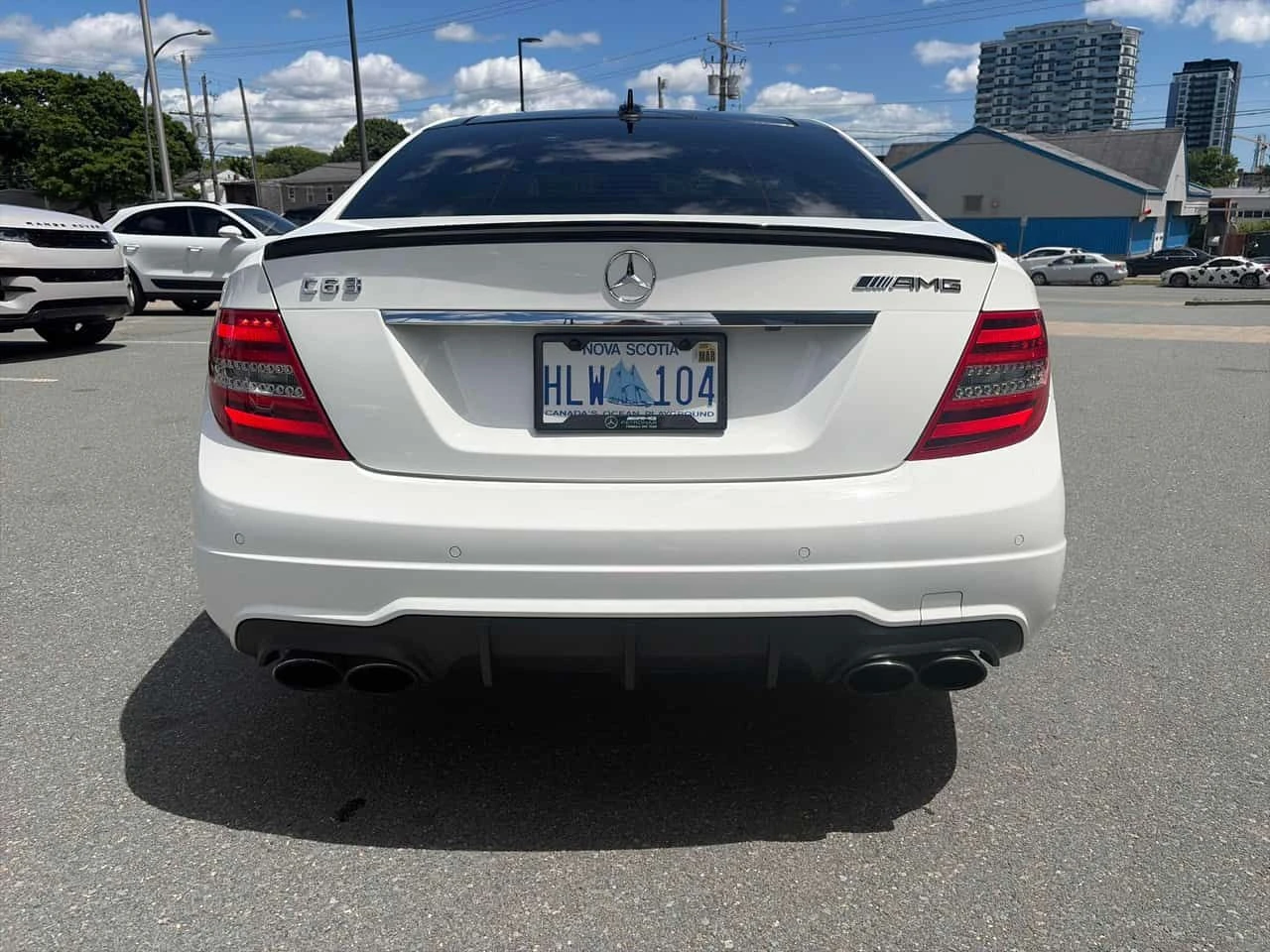 Mercedes-Benz C 63 AMG | КЛИП НА МОТОР| CARFAX| АВТОФИНАНСИРАНЕ, снимка 5 - Автомобили и джипове - 55053428