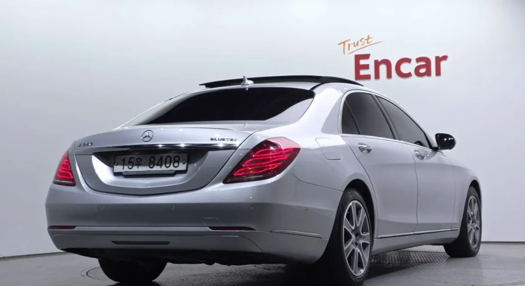 Mercedes-Benz S 350 L * АВТО КРЕДИТ* ЦЕНА ДО БГ * Сервизна история * , снимка 2 - Автомобили и джипове - 55493457