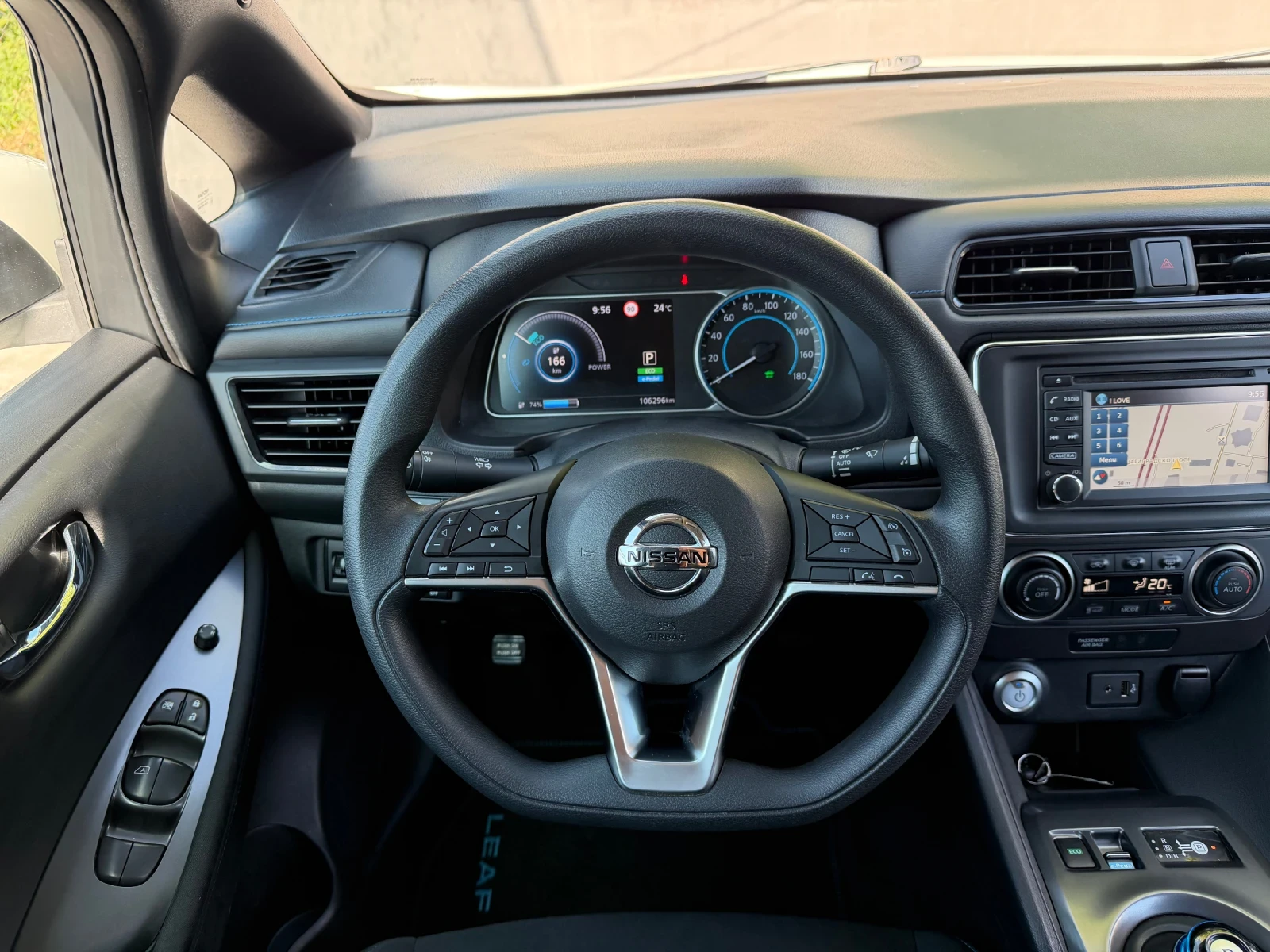 Nissan Leaf  40KWH, снимка 10 - Автомобили и джипове - 55537179