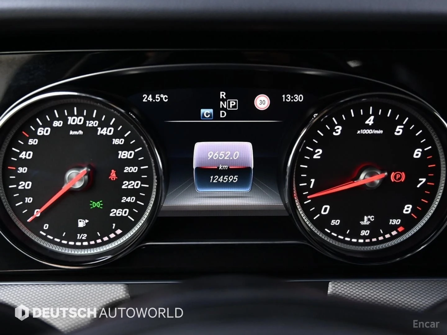 Mercedes-Benz E 200 AVANGARDE* HUD* КОЖА* НАВИ* ПАНО, снимка 6 - Автомобили и джипове - 55593336