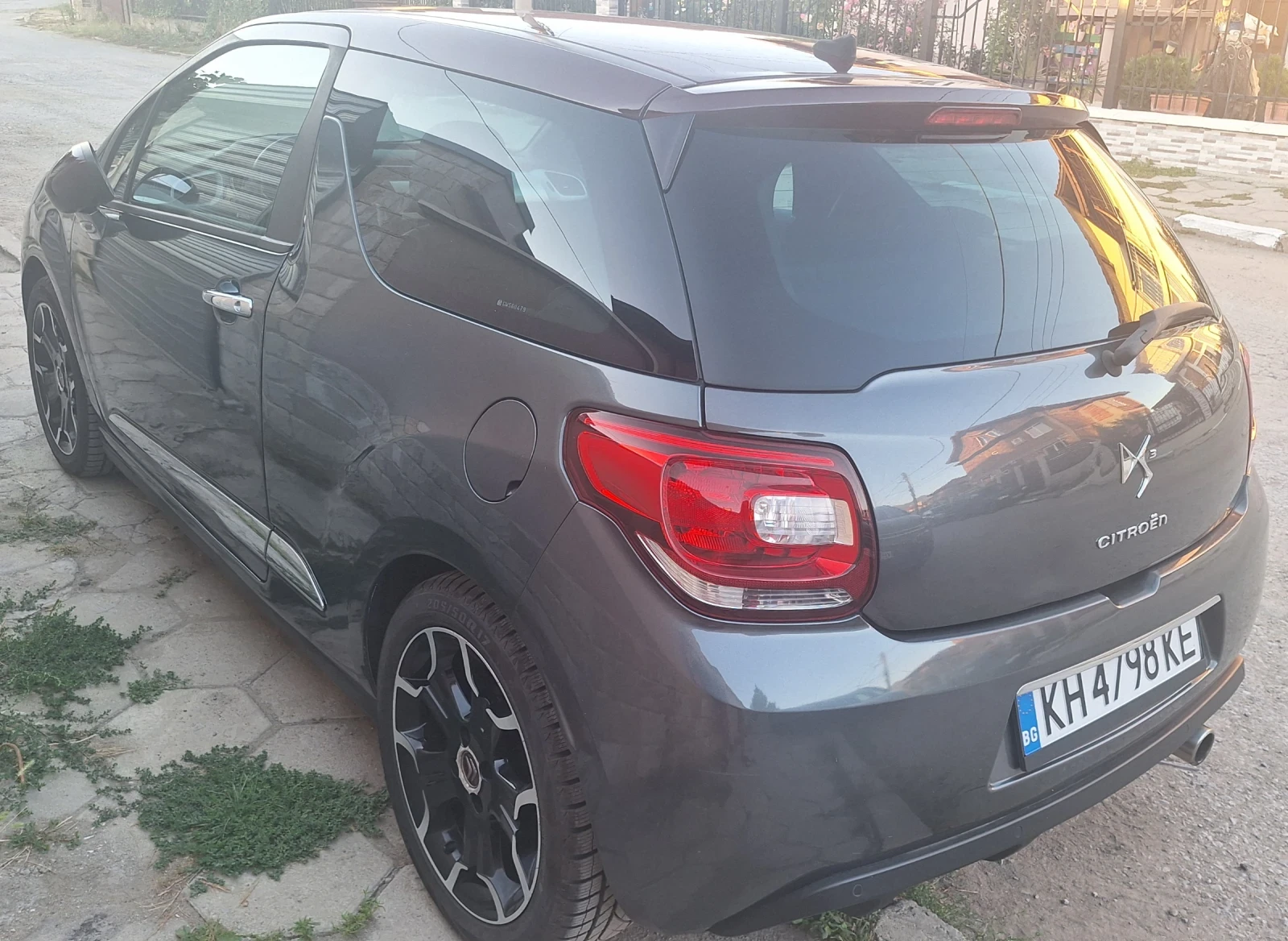 DS DS 3 1.4 benzin, снимка 5 - Автомобили и джипове - 56007250