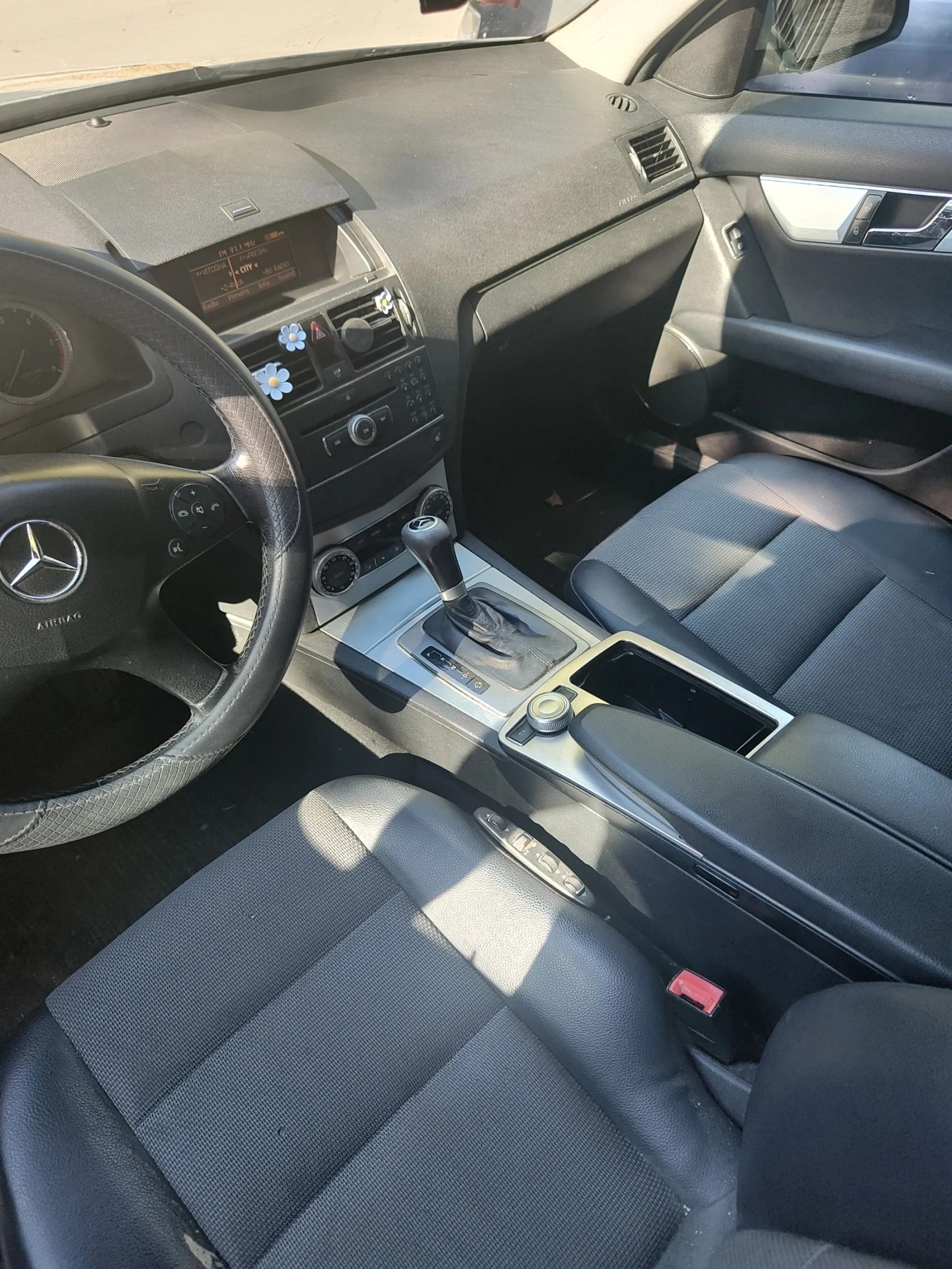 Mercedes-Benz C 220, снимка 10 - Автомобили и джипове - 56049717
