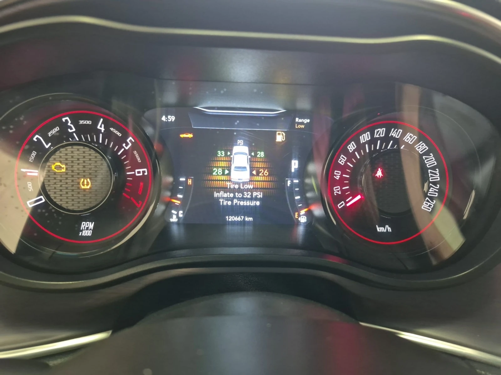 Dodge Challenger * SXT PLUS * CARFAX * БЕЗ ПЪРВОНАЧАЛНА ВНОСКА, снимка 9 - Автомобили и джипове - 56110861