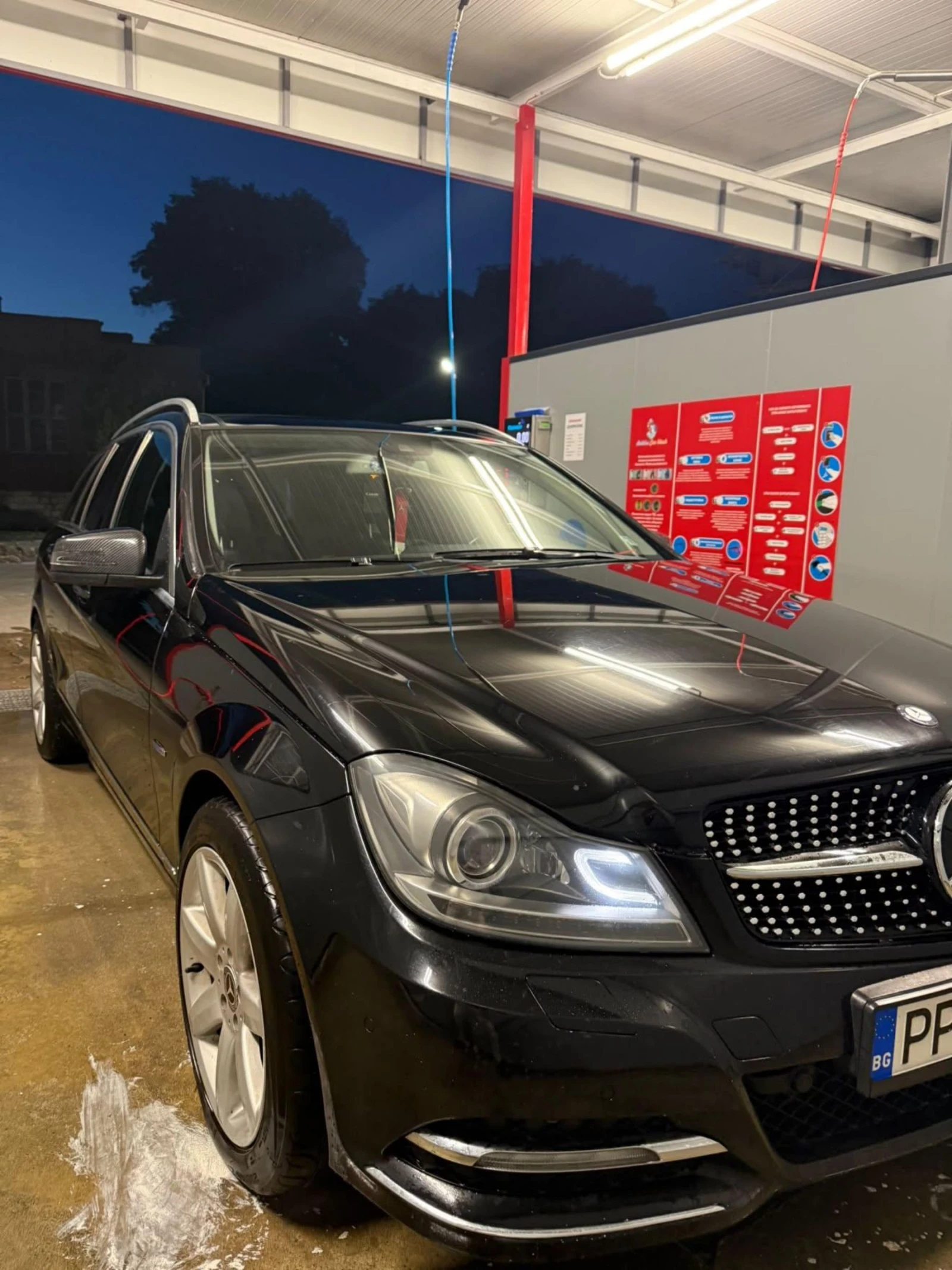 Mercedes-Benz C 220 2.2 CDI, снимка 2 - Автомобили и джипове - 56414395