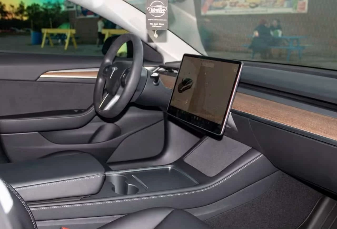 Tesla Model 3 * Long Range * CARFAX * ����� �� ����������� | Mobile.bg � ����������� 2