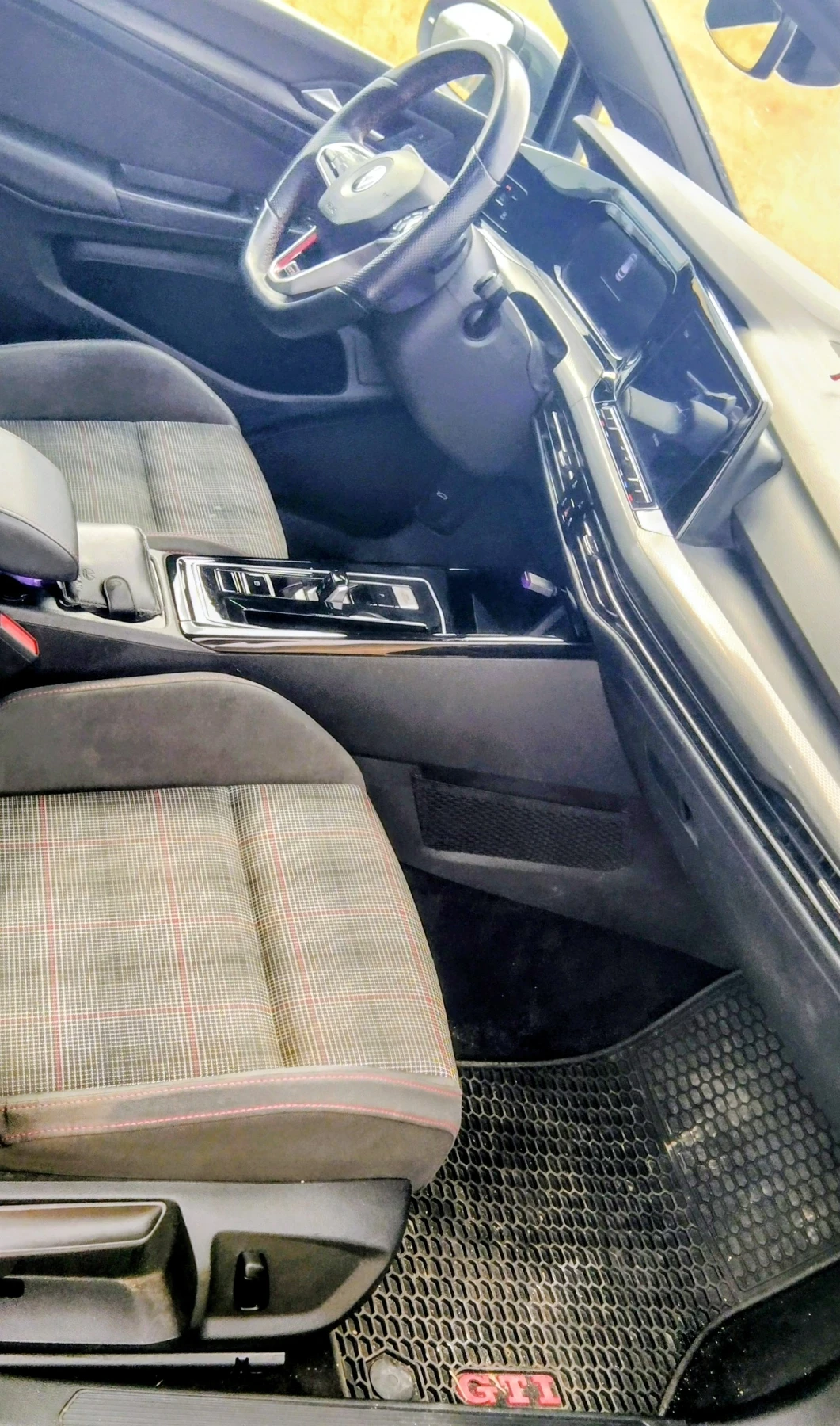 VW Golf GTI, снимка 8 - Автомобили и джипове - 56729367
