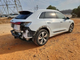 Audi Q8 E-Tron Premium Plus, снимка 3