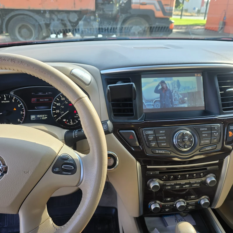 Nissan Pathfinder 3.5v6 бензин/газ PLATINIUM, снимка 17 - Автомобили и джипове - 47322478