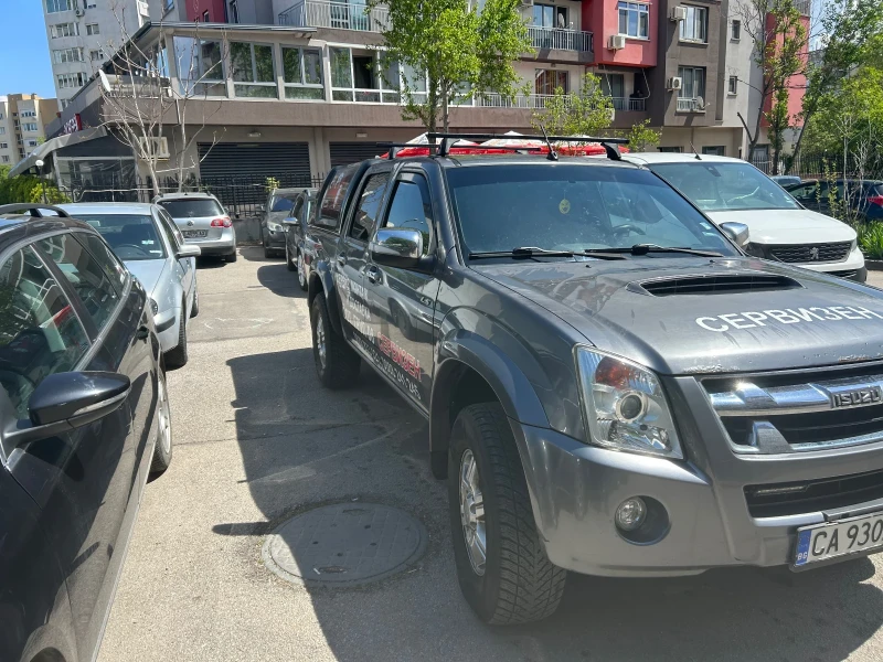 Isuzu D-max, снимка 2 - Автомобили и джипове - 51991331