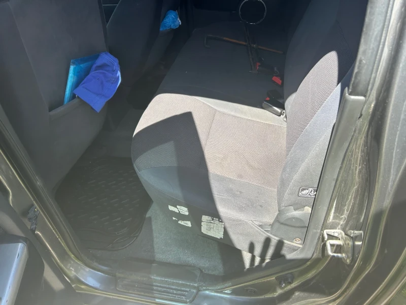 Isuzu D-max, снимка 7 - Автомобили и джипове - 51991331