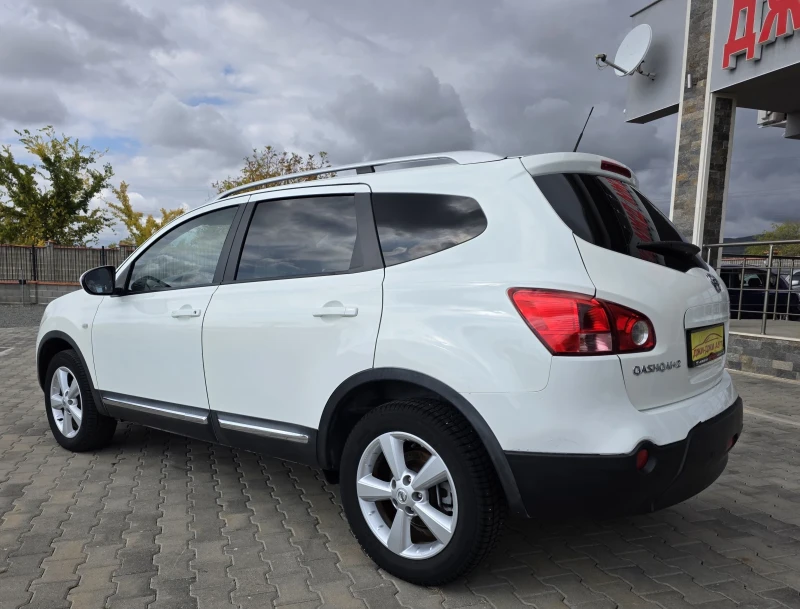 Nissan Qashqai 1.5DCI 7местна, снимка 6 - Автомобили и джипове - 52079104