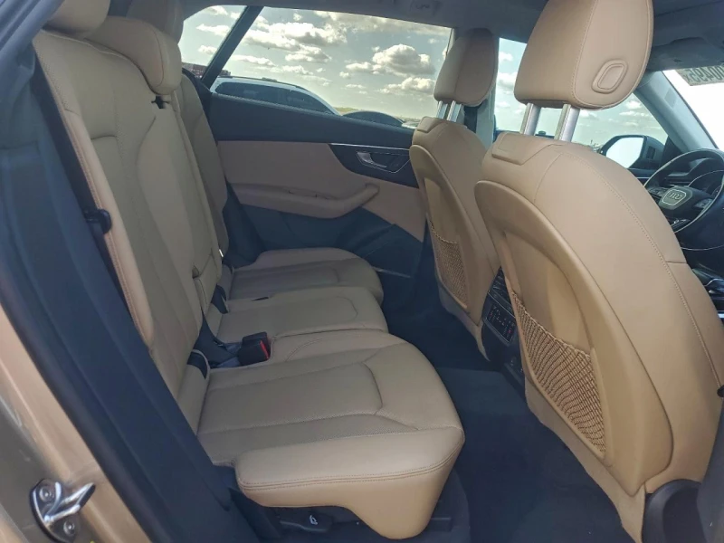 Audi Q8 QUATTRO * PRESTIGE * NAV * CAMERA * ПОДГРЕВ, снимка 10 - Автомобили и джипове - 53328420
