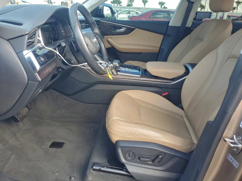 Audi Q8 QUATTRO * PRESTIGE * NAV * CAMERA * ПОДГРЕВ, снимка 7 - Автомобили и джипове - 53328420