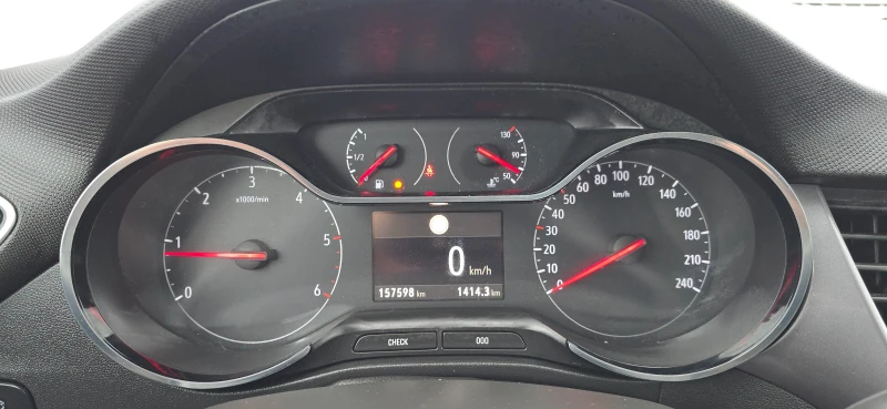 Opel Crossland X 1.6 CDTI WIRELESS CAR PLAY/ANDROID AUTO 100%км, снимка 11 - Автомобили и джипове - 53455057