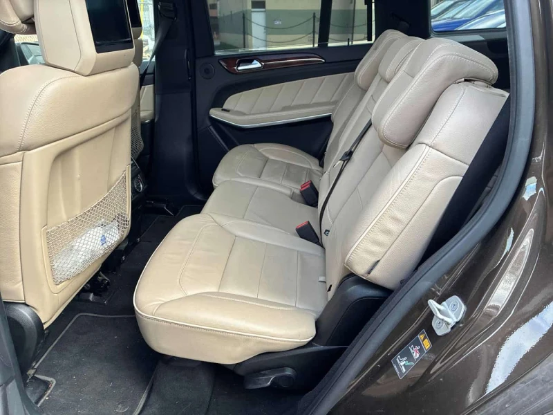 Mercedes-Benz GL 550 * CARFAX * 360 * ДИСТРОНИК * HARMAN/KARDON, снимка 17 - Автомобили и джипове - 53515111