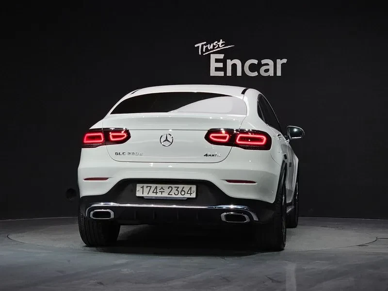 Mercedes-Benz GLC 4Matic Coupe, снимка 4 - Автомобили и джипове - 53826907
