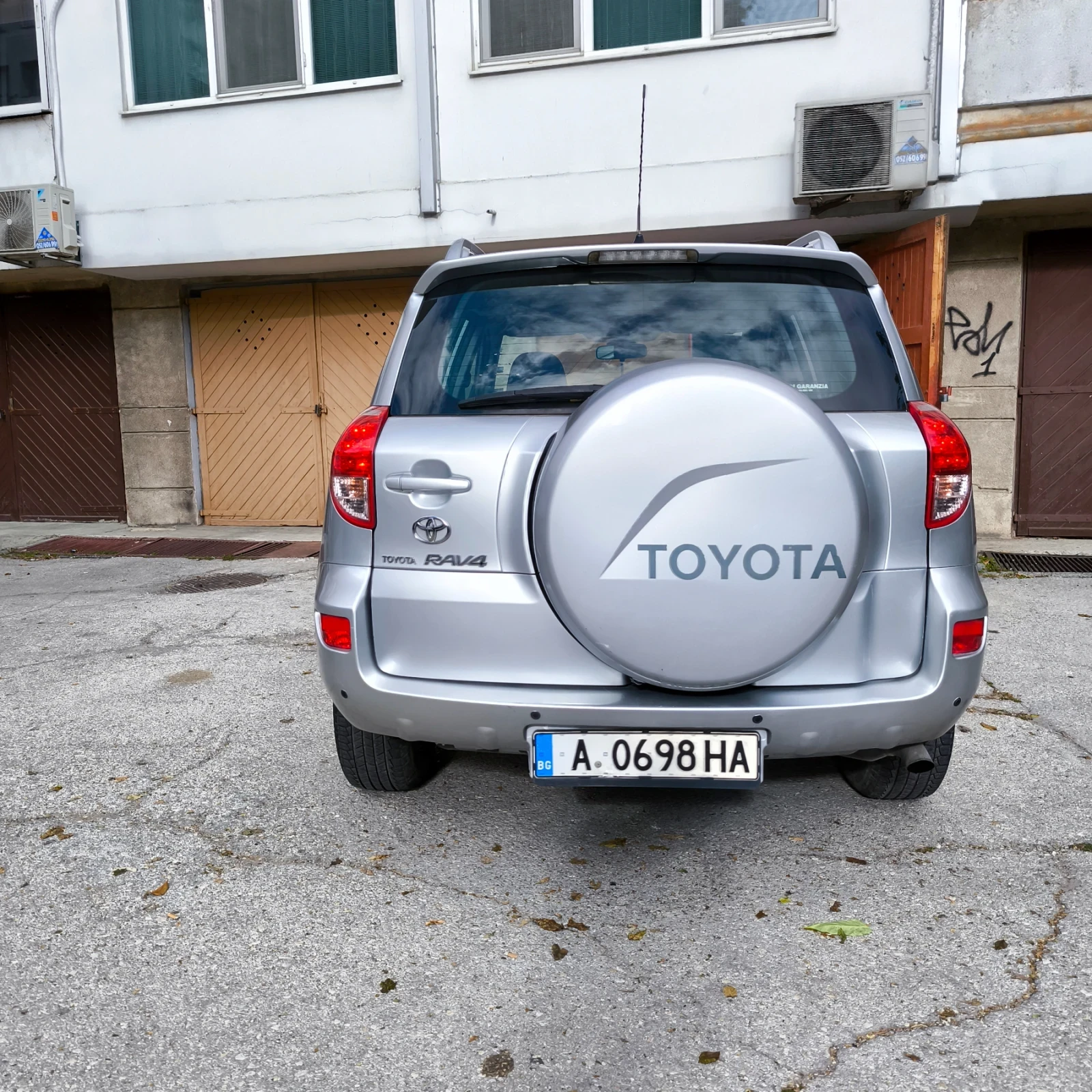 Toyota Rav4 TOYOTA RAV4 2.2 D-4D 100kw. 136kc. 4X4, 6 скорости - изображение 9