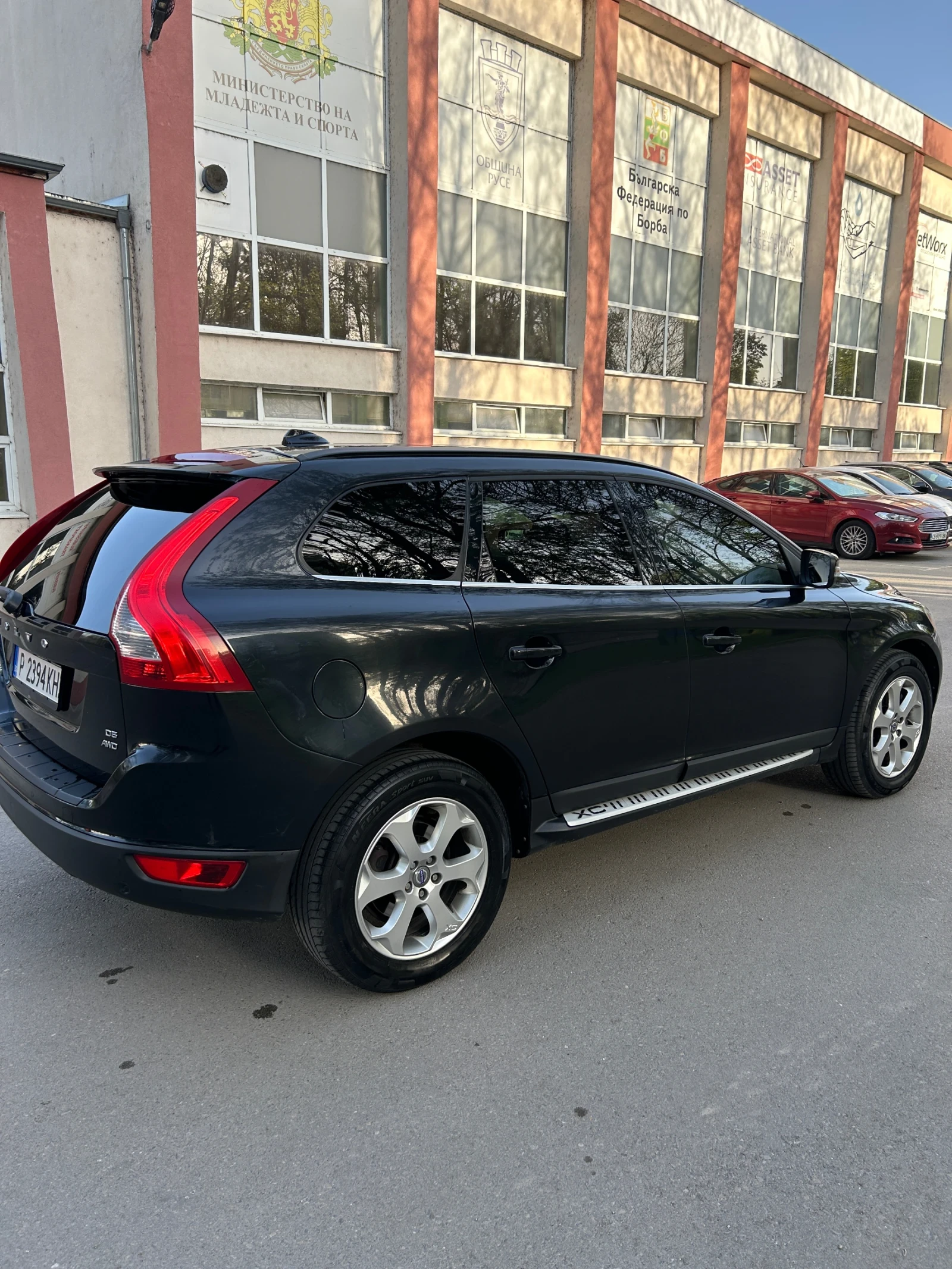 Volvo XC60 2.4 - изображение 7