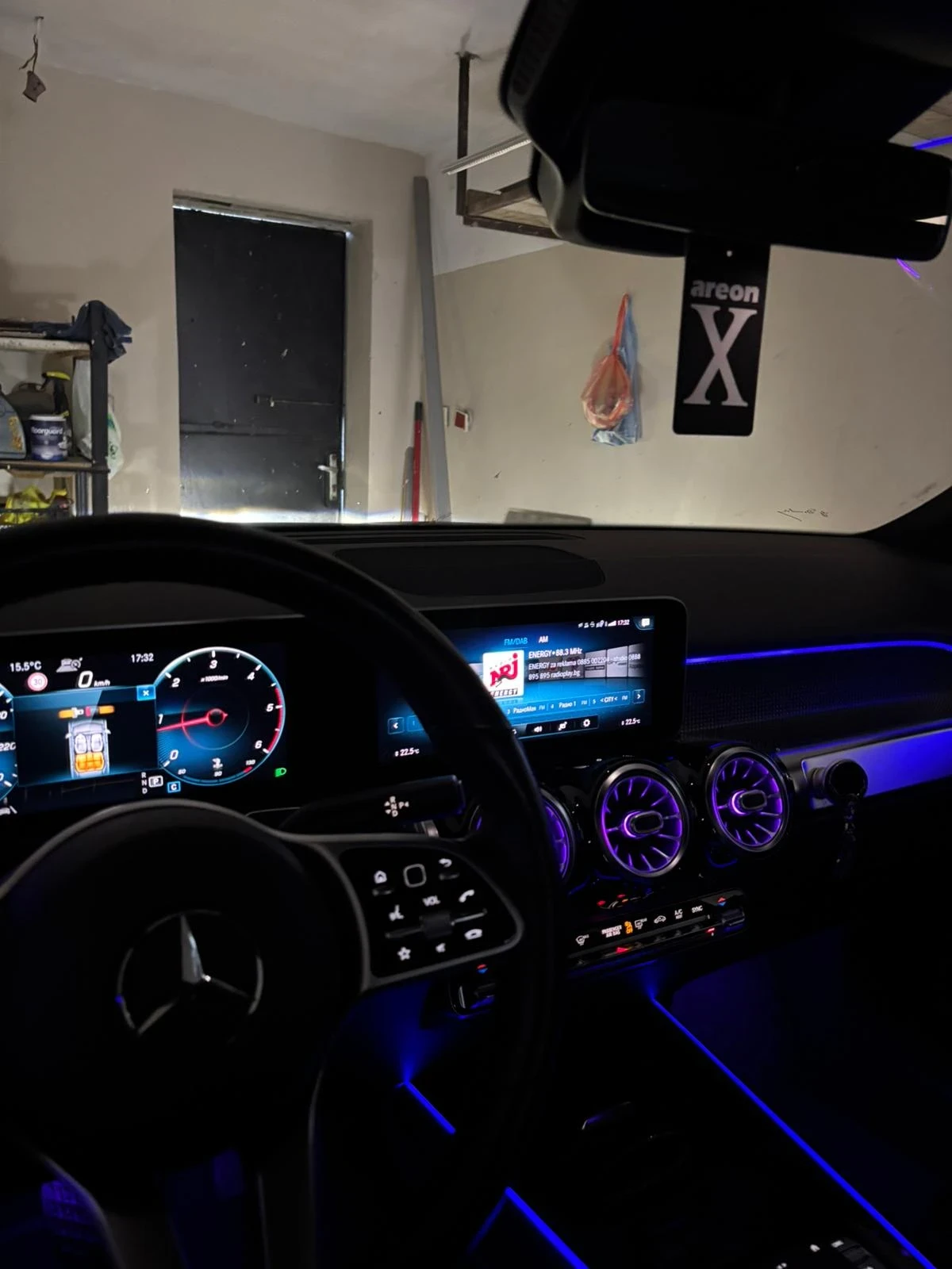 Mercedes-Benz GLB 200D  - изображение 10