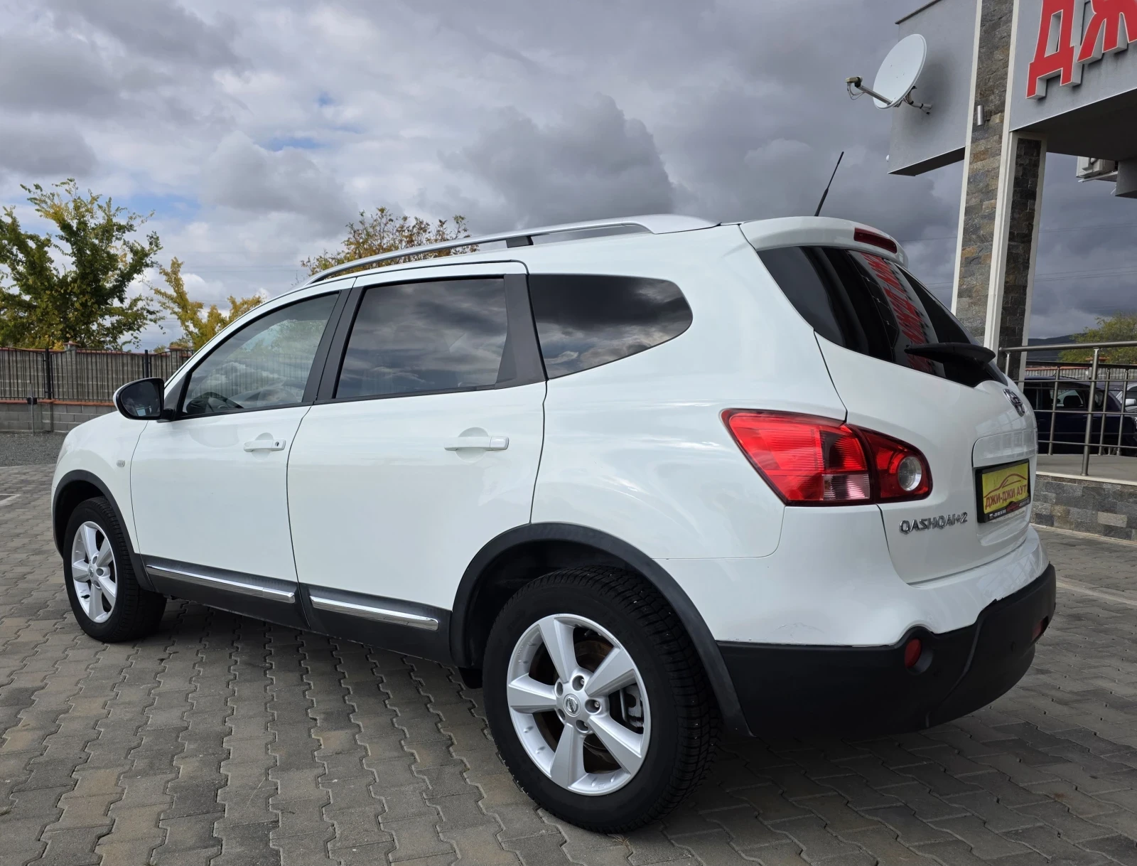 Nissan Qashqai 1.5DCI 7местна - изображение 6