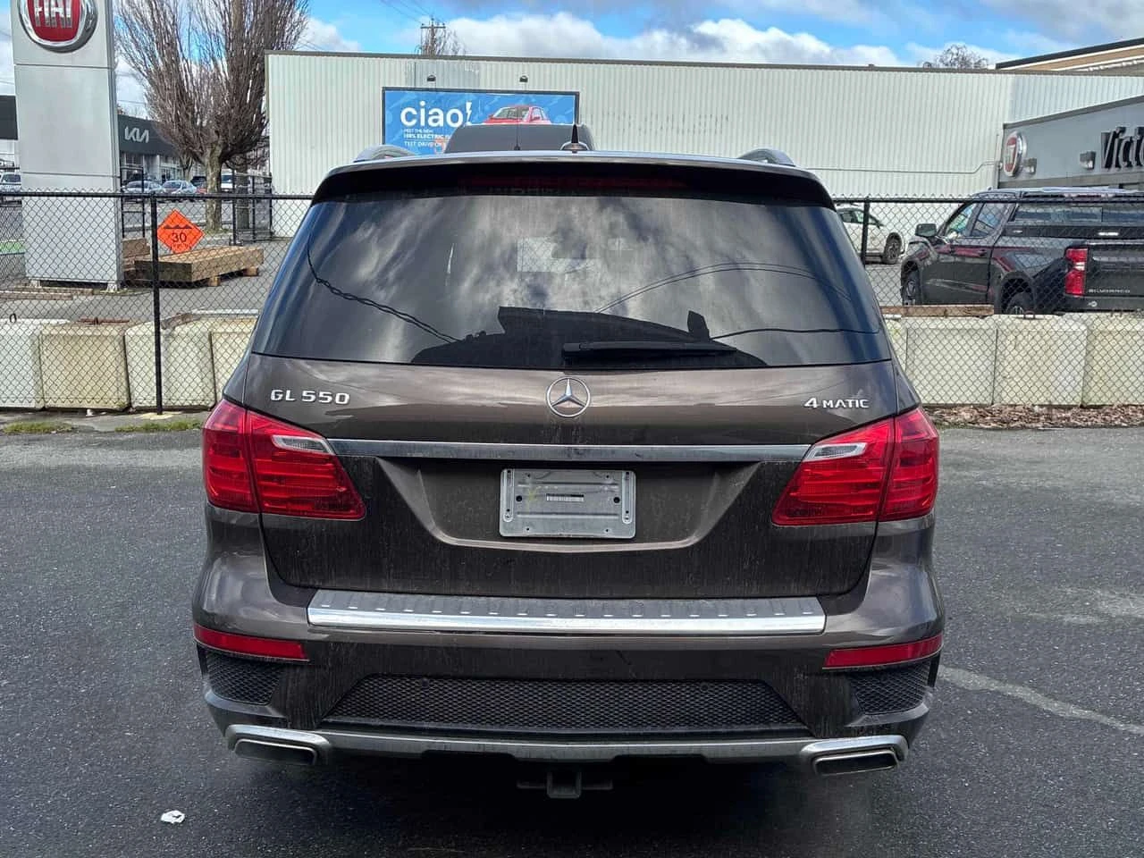 Mercedes-Benz GL 550 * CARFAX * 360 * ДИСТРОНИК * HARMAN/KARDON - изображение 4