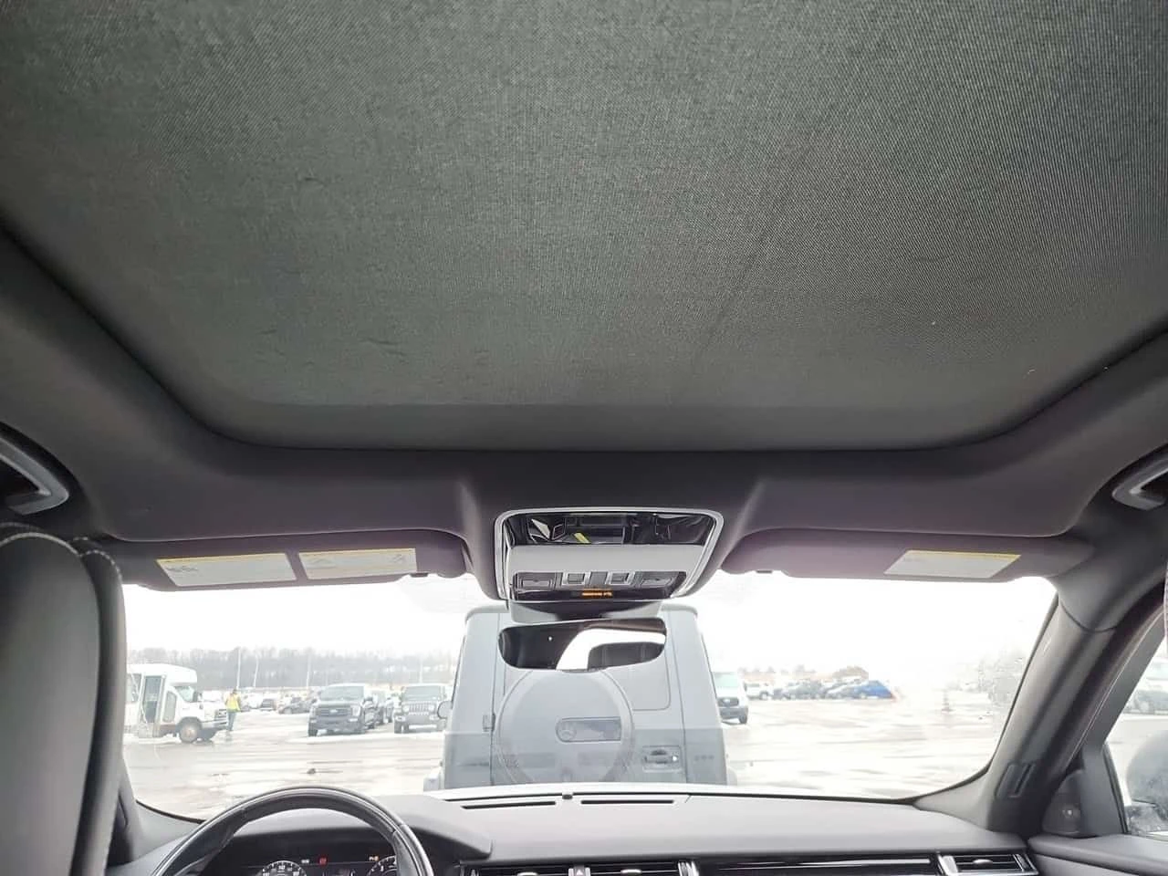 Land Rover Range Rover Velar FIRST EDITION /CARFAX/Панорама/Подгрев/Обдух/Ленти - изображение 10