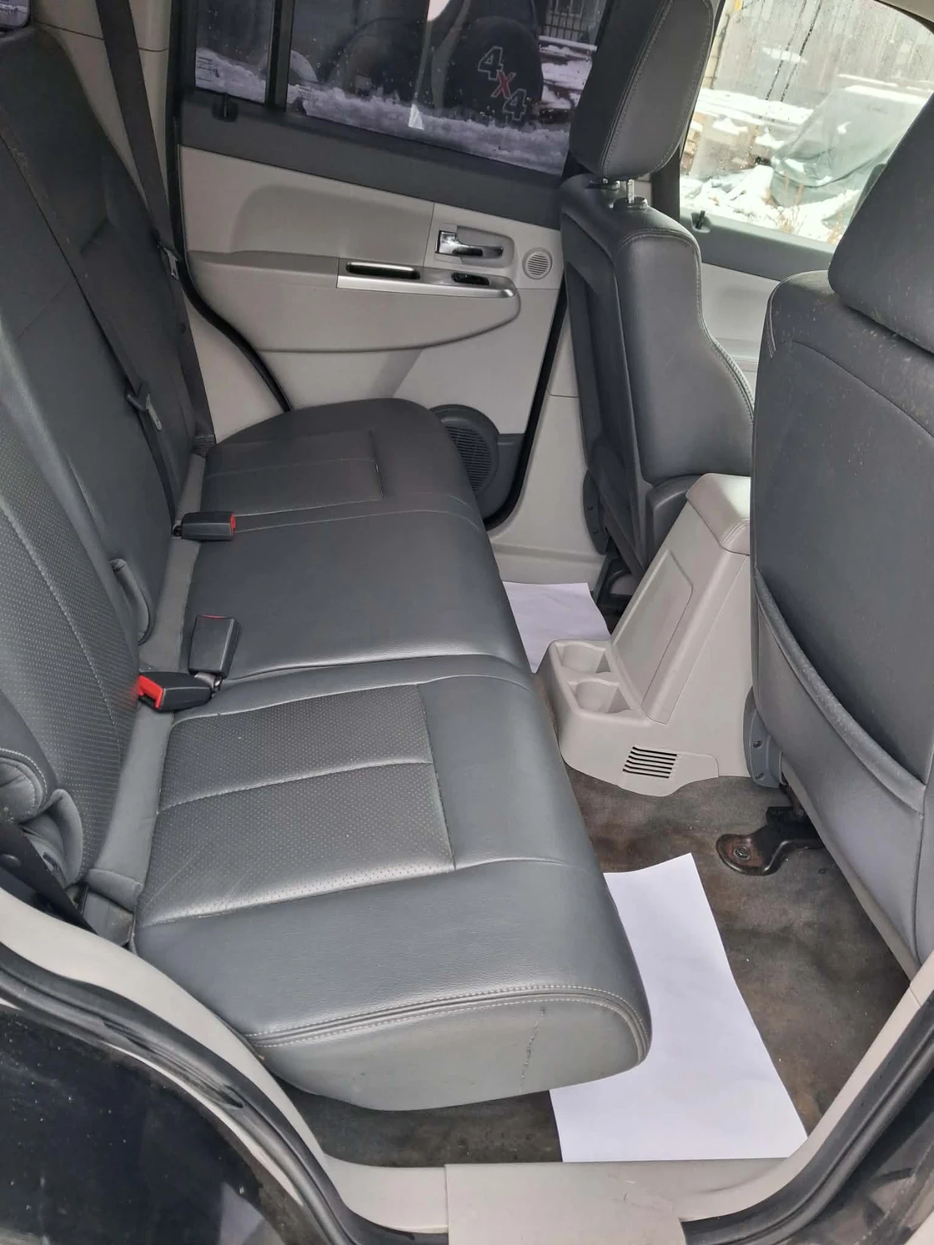 Jeep Cherokee 2.8 CRD, снимка 12 - Автомобили и джипове - 53850666