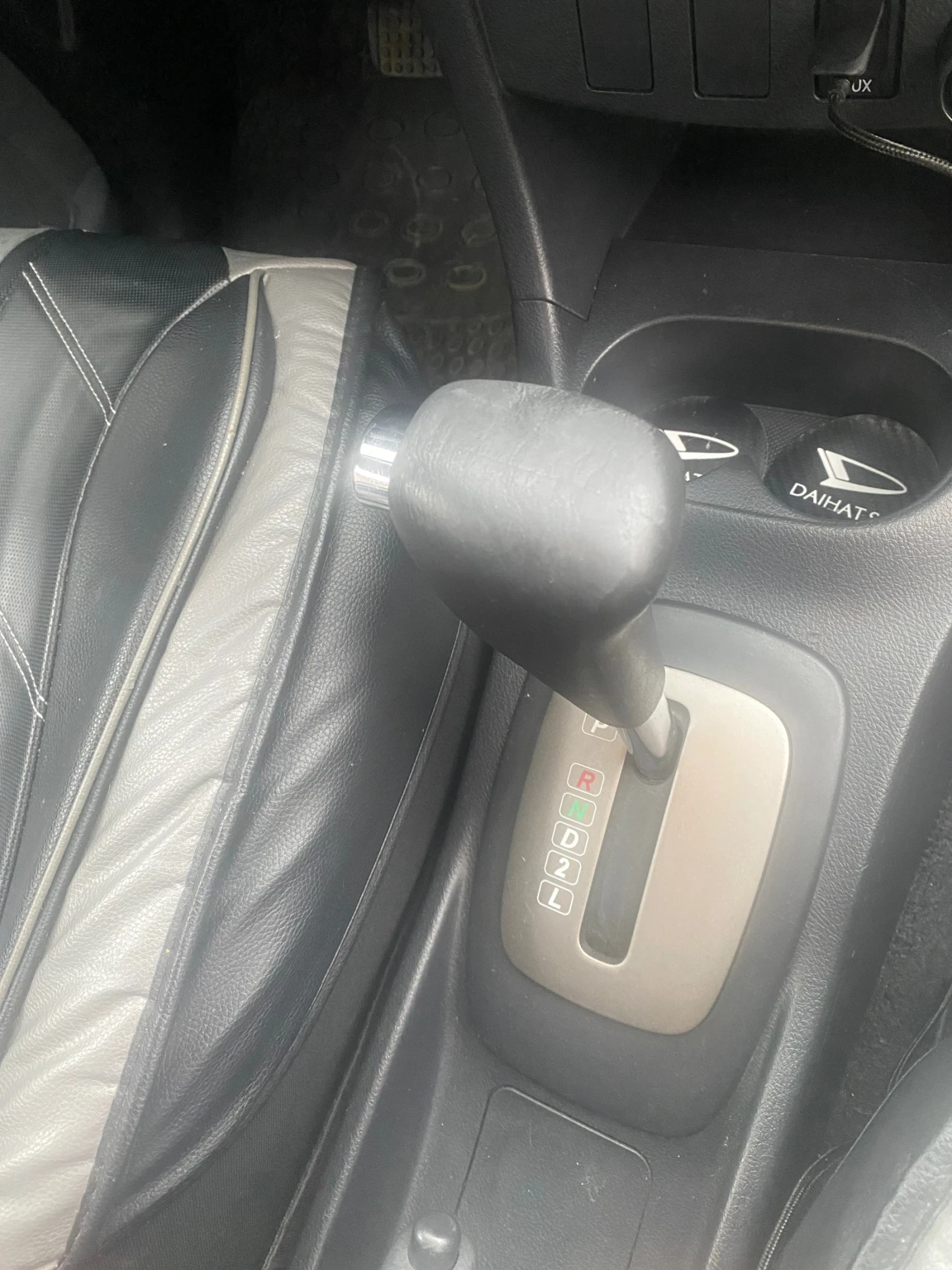 Daihatsu Terios, снимка 7 - Автомобили и джипове - 54009359