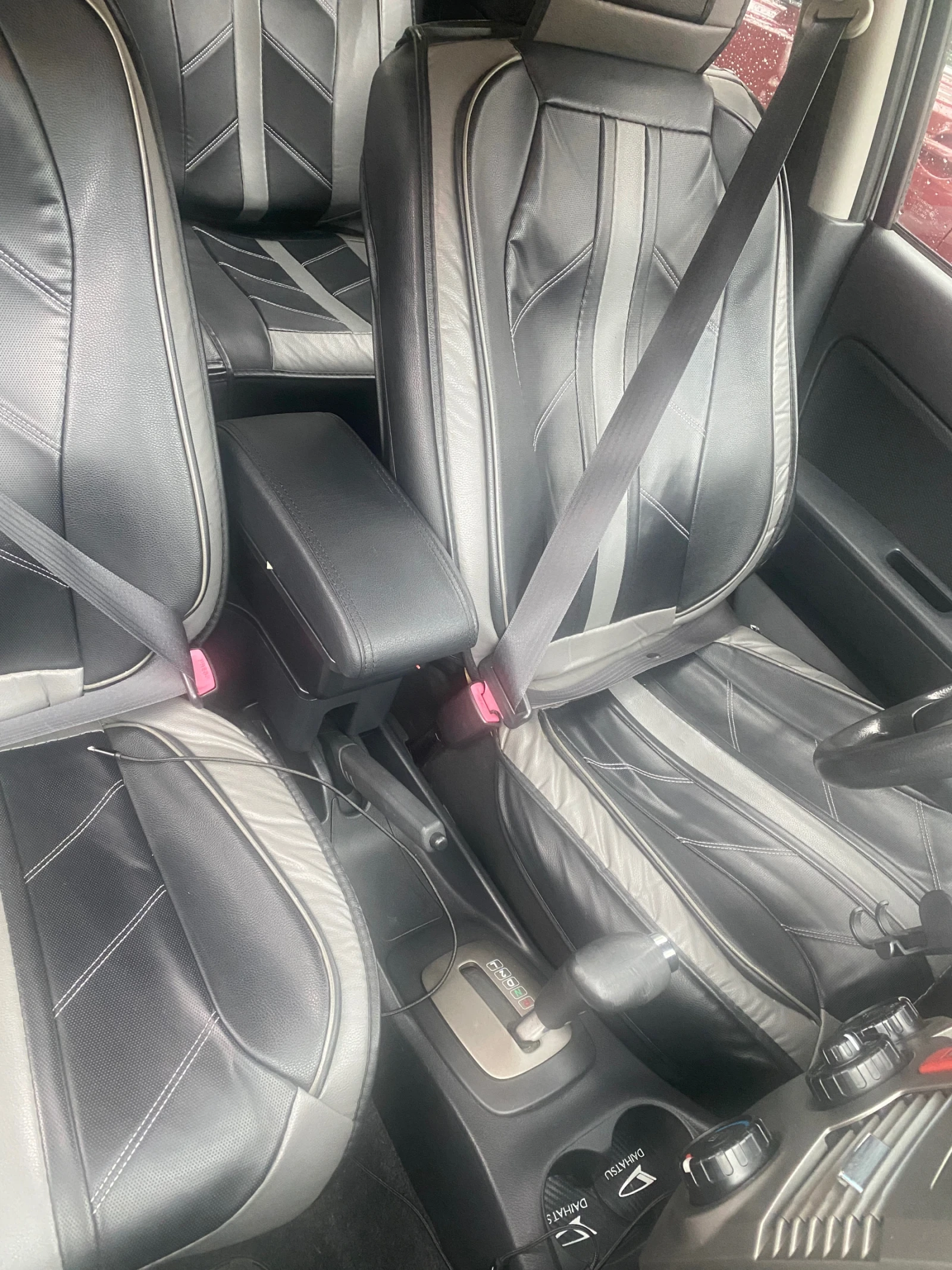 Daihatsu Terios, снимка 6 - Автомобили и джипове - 54009359