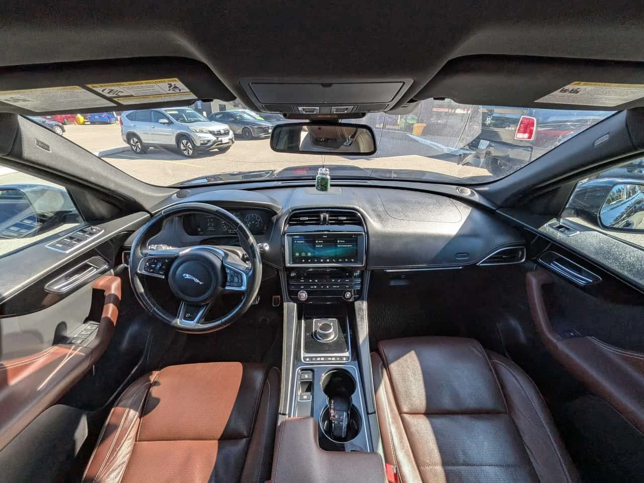 Jaguar F-PACE S  CARFAX, снимка 9 - Автомобили и джипове - 54209280