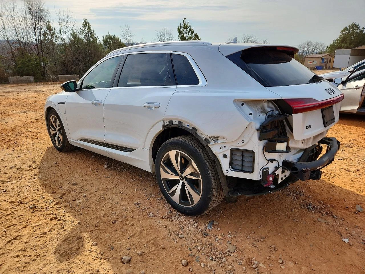 Audi Q8 E-Tron Premium Plus, снимка 2 - Автомобили и джипове - 54419040