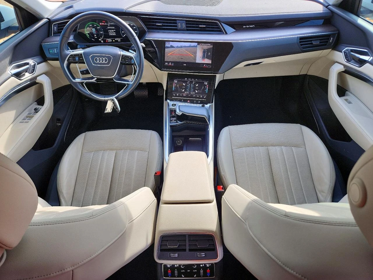 Audi Q8 E-Tron Premium Plus, снимка 8 - Автомобили и джипове - 54419040