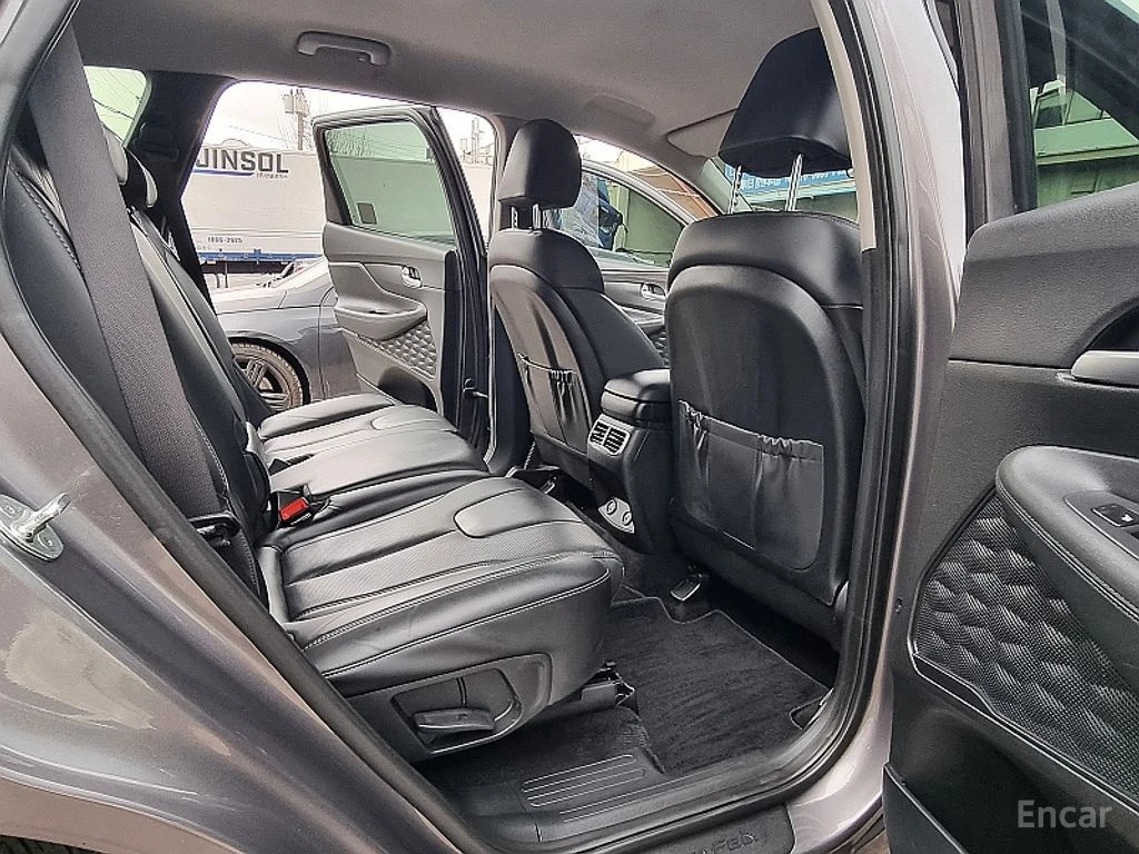 Hyundai Santa fe 2.2D Premium 4x4* ПОДГРЕВ* ОБДУХВАНЕ* КАМЕРА* , снимка 12 - Автомобили и джипове - 55301616