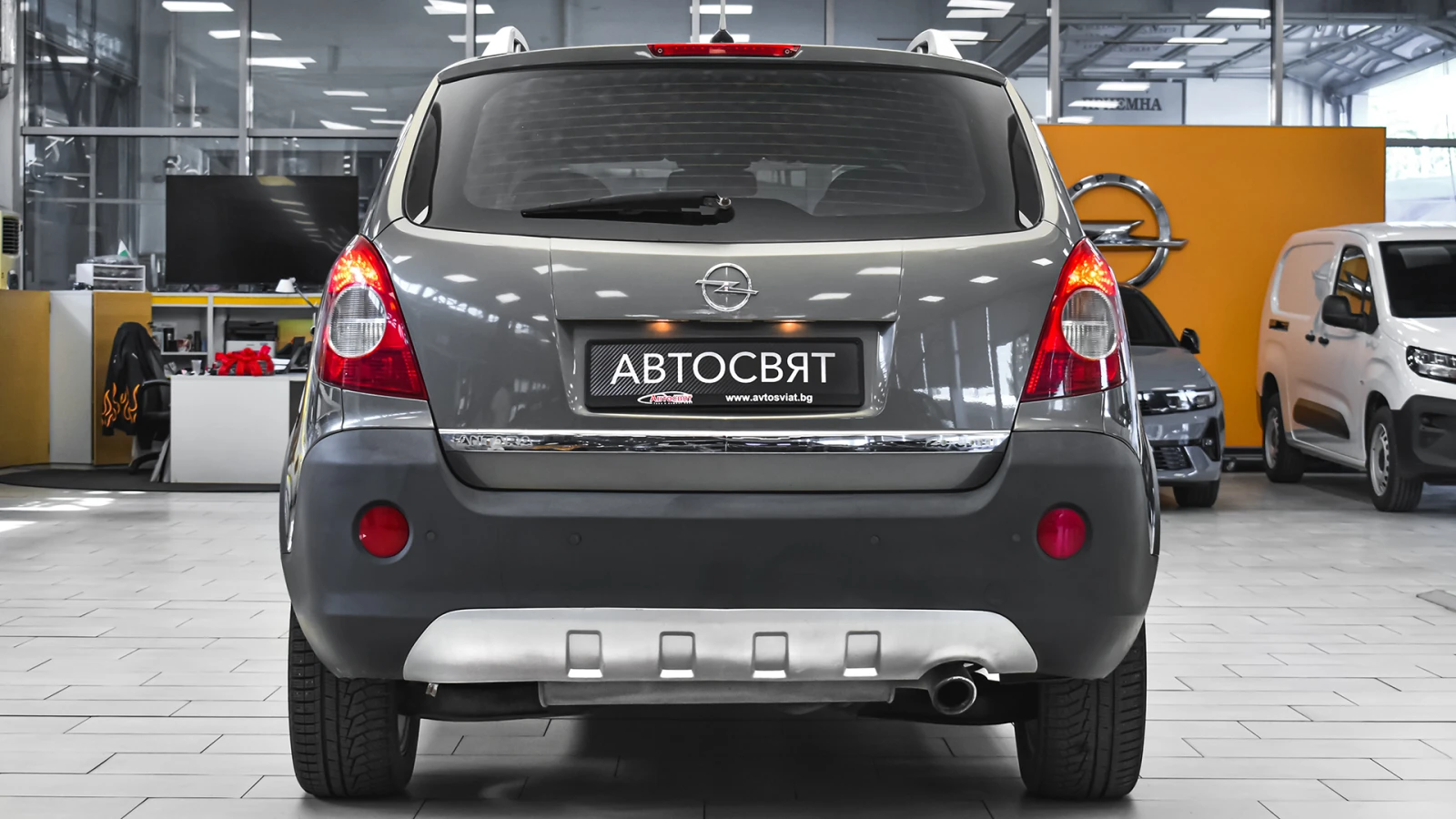 Opel Antara Cosmo 2.0 CDTI 4x4 Automatic, снимка 3 - Автомобили и джипове - 55572138