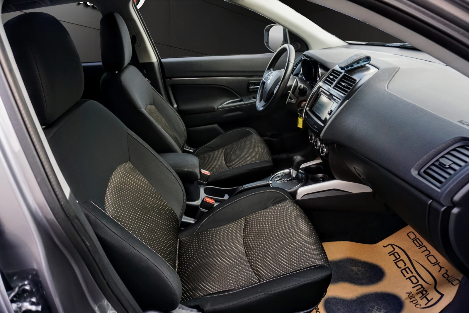 Mitsubishi ASX 2.2D INTENSE PANORAMIC 4WD, снимка 13 - Автомобили и джипове - 55848665
